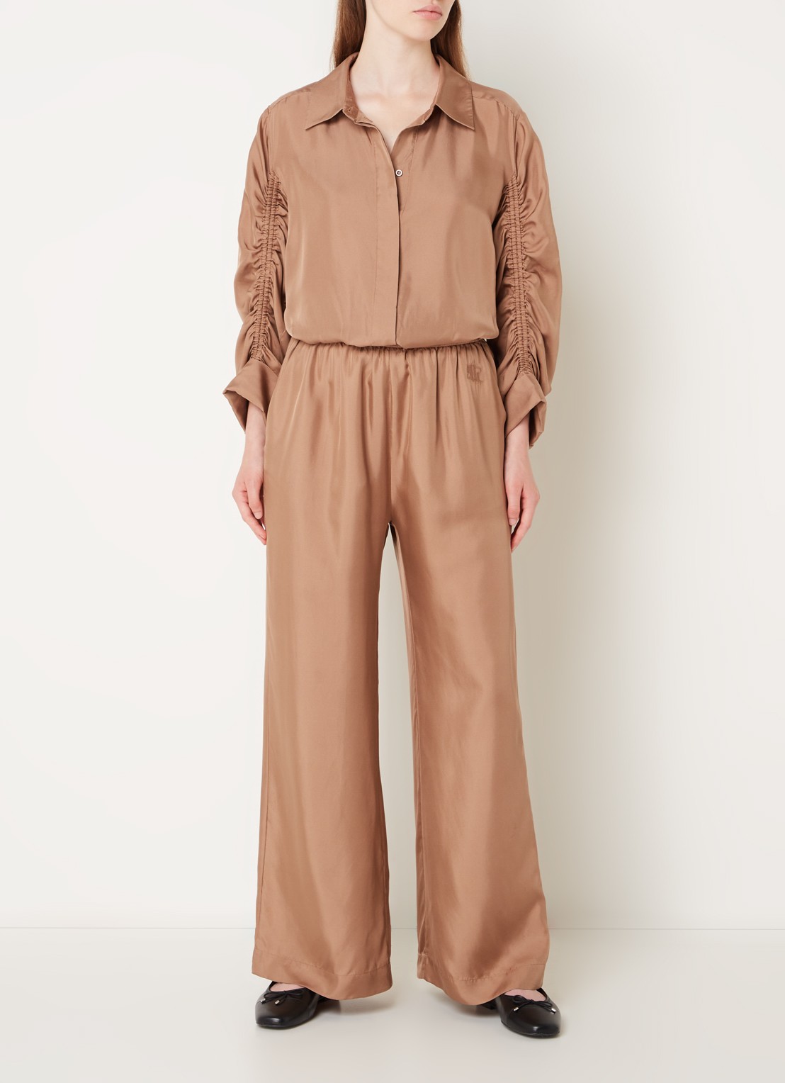 MUNTHE Arum mid waist loose fit broek van zijde - voorkant 5 camel