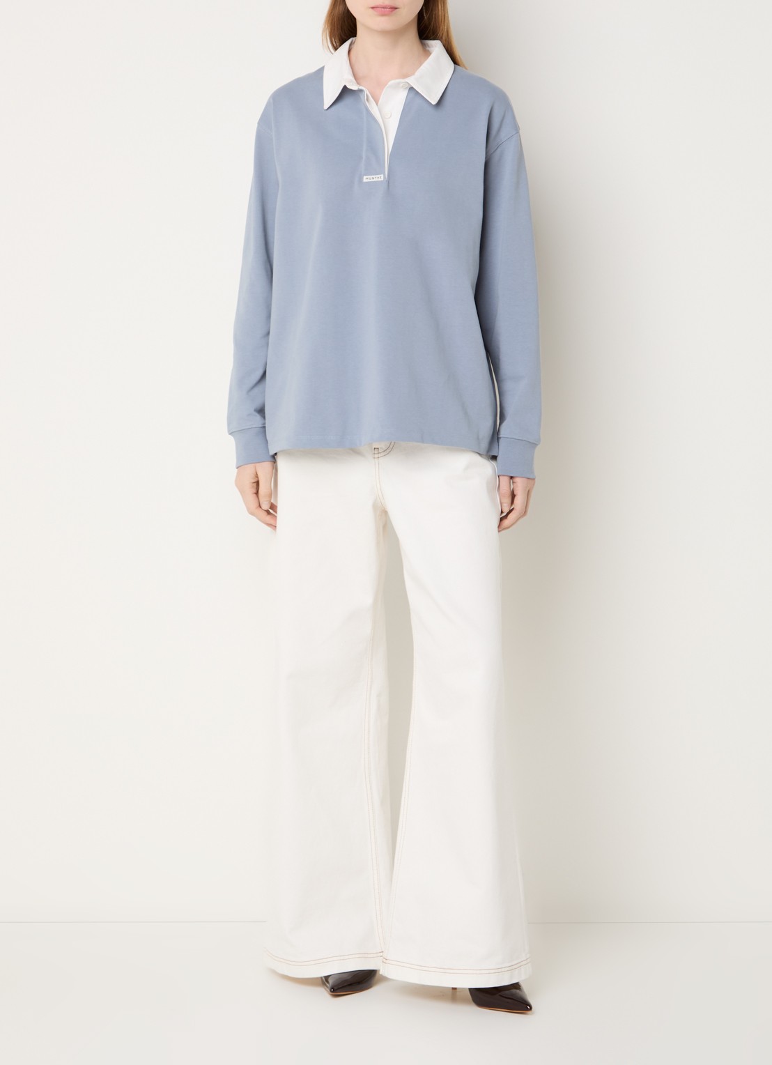 MUNTHE Becent sweater met polokraag en logo - voorkant 4 blauwgrijs