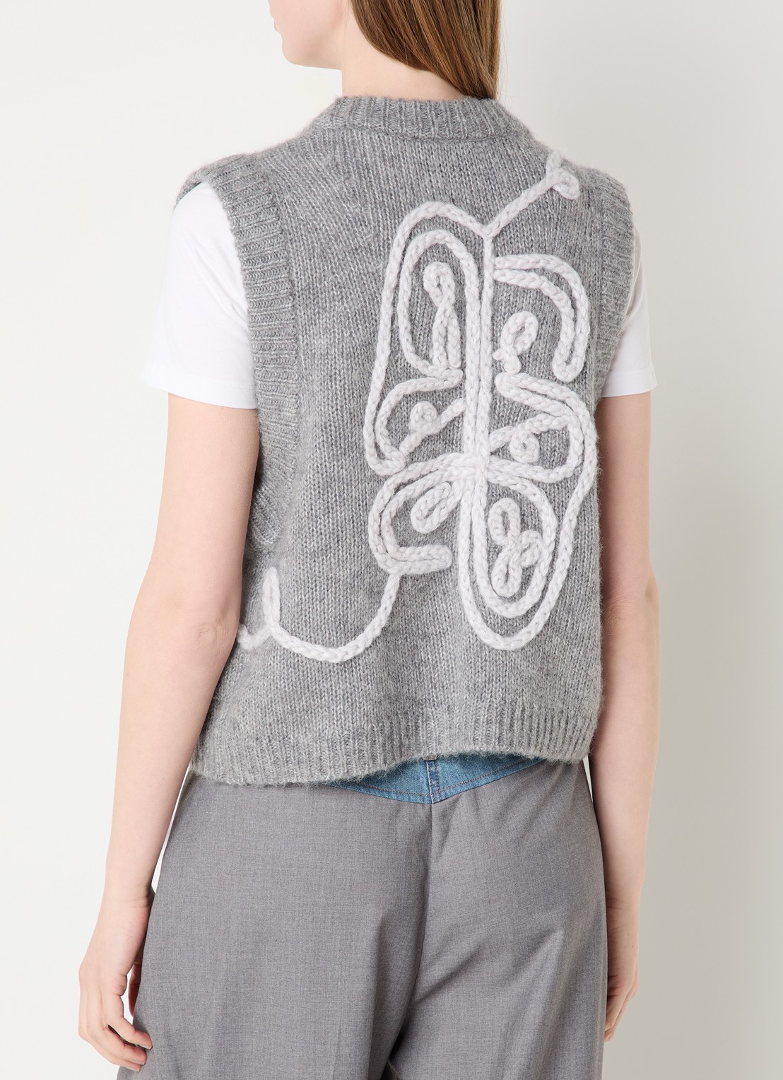 MUNTHE Grofgebreid gilet met borduring - detail 3 grijs