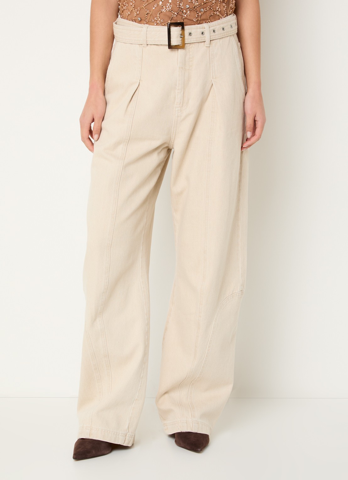 MUNTHE Nanina high waist loose fit chino met ceintuur - detail 3 beige