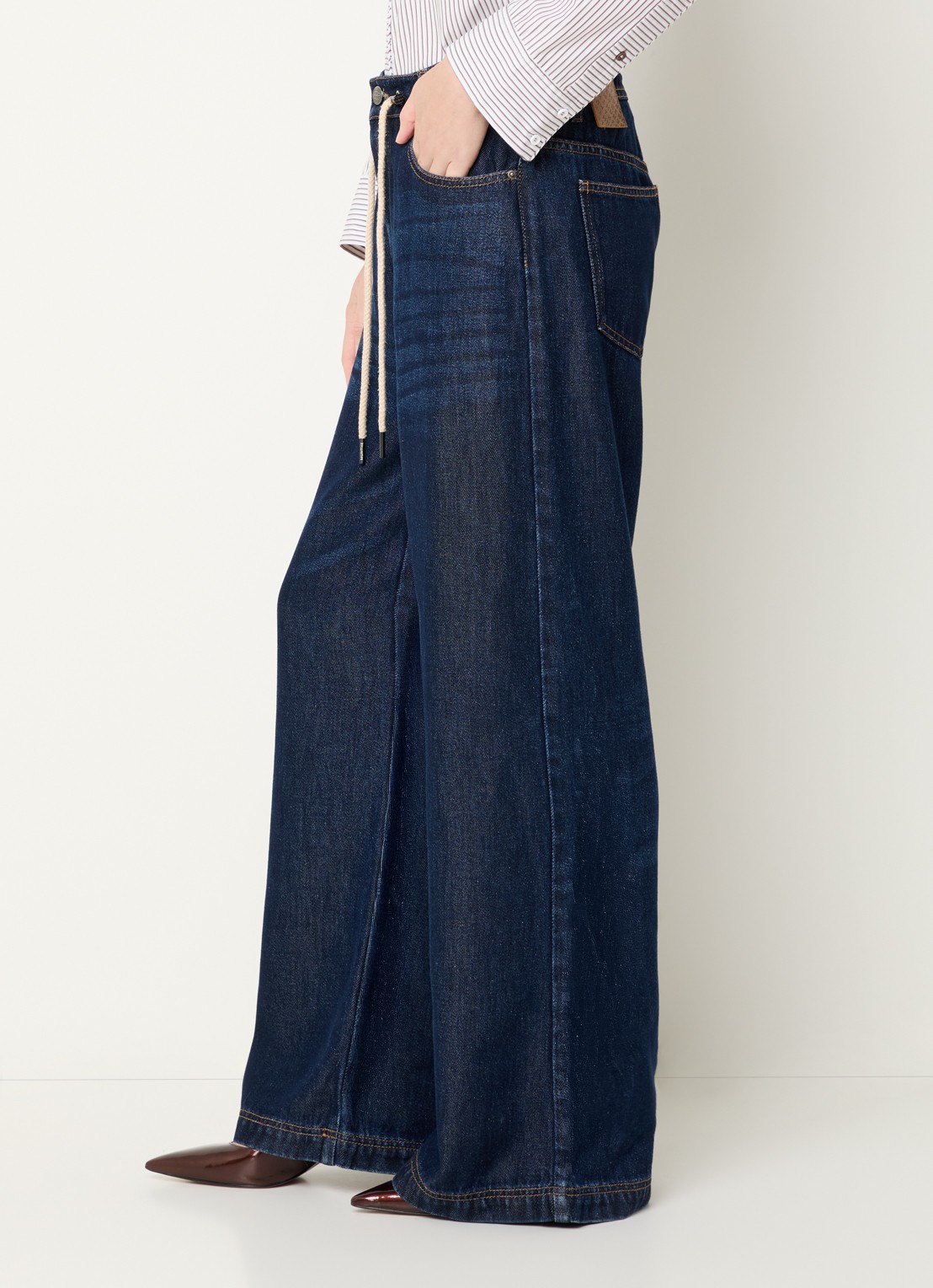 MUNTHE Obey high waist wide leg jeans met trekkoord en donkere wassing - detail 2 indigo