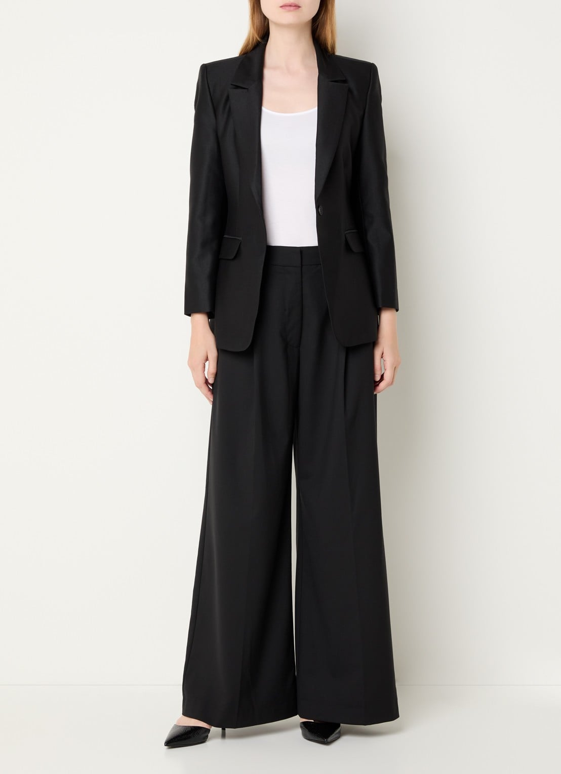 MUNTHE Rillo blazer met schoudervulling - voorkant 3 zwart
