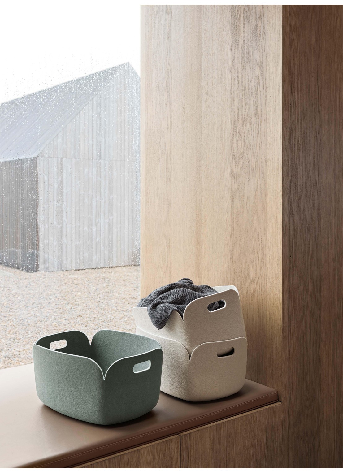 Muuto Restore opbergmand 48 x 35 cm - detail 2 donkergroen