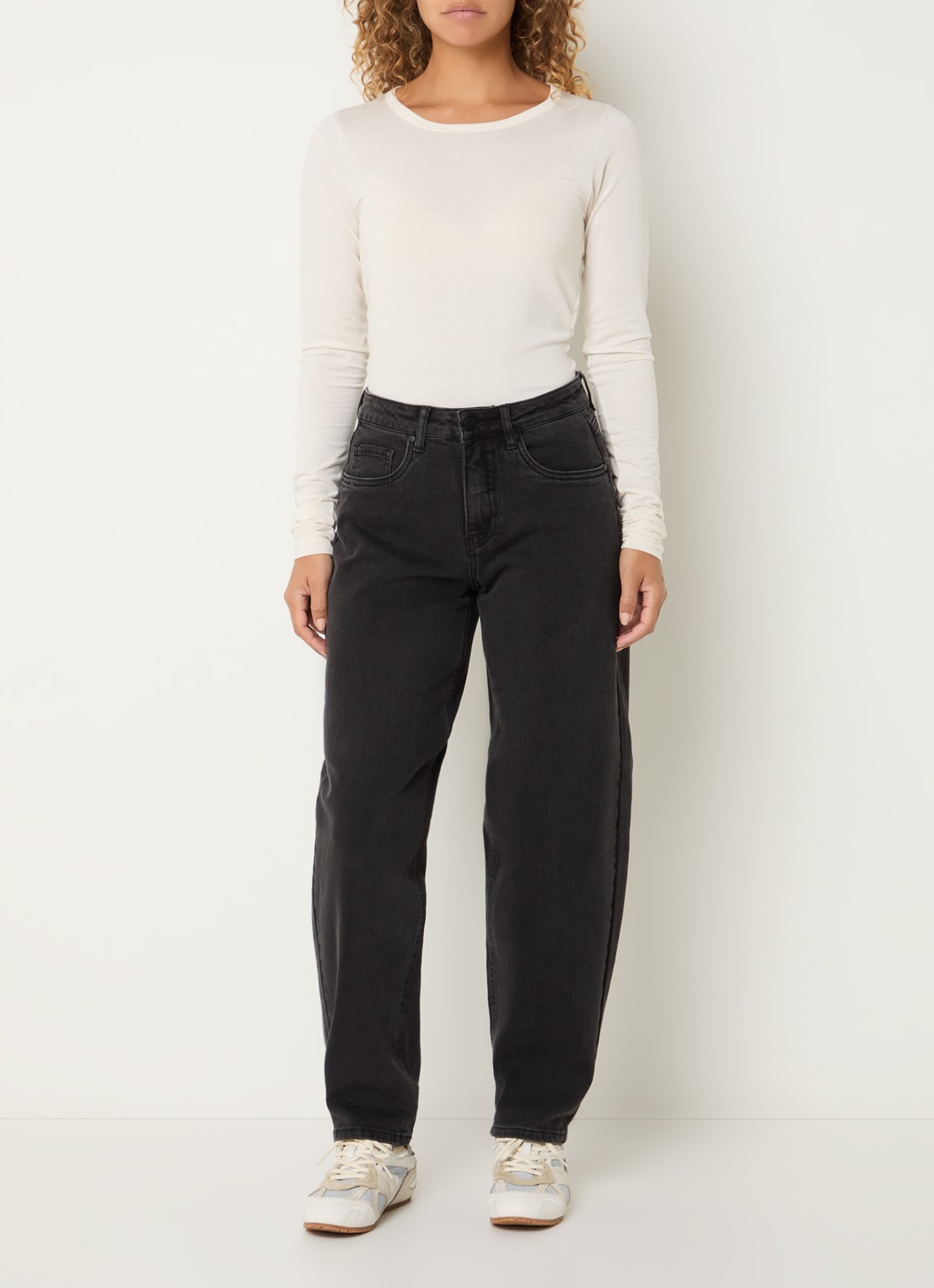 My Essential Wardrobe 144 High waist wide fit jeans met gekleurde wassing - voorkant 2 antraciet