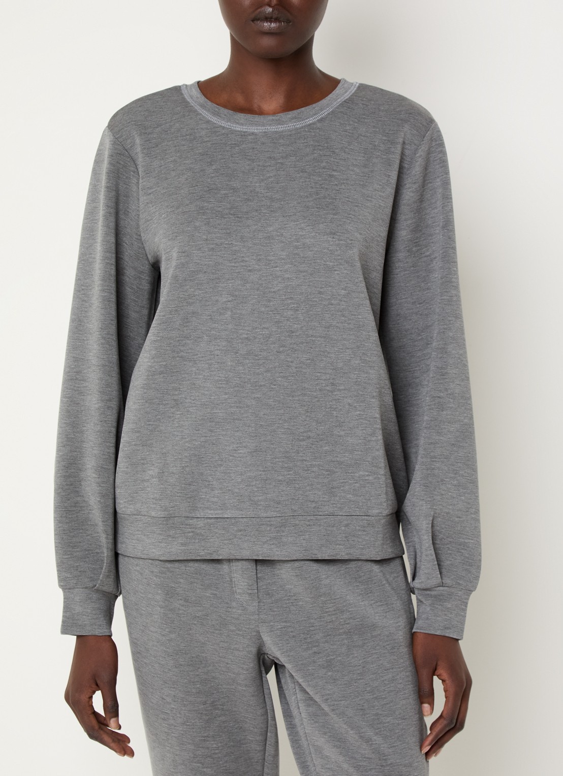 My Essential Wardrobe 23 sweater met ronde hals - detail 2 grijsmele