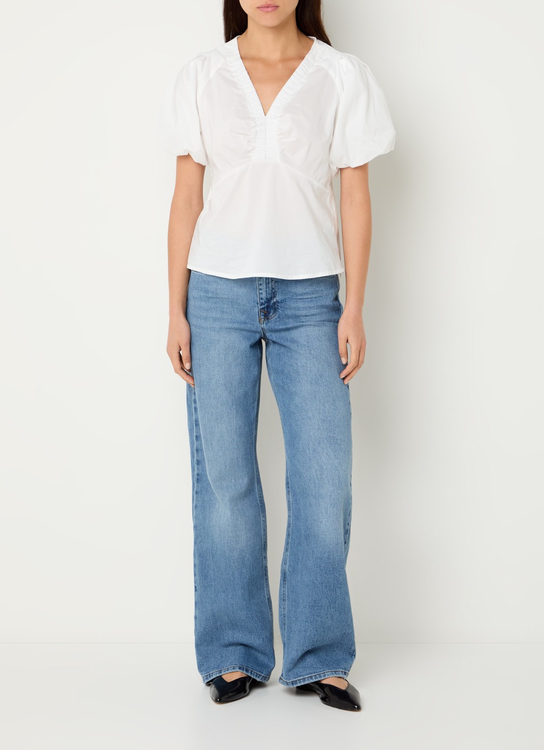 My Essential Wardrobe 35 The Louis high waist wide leg jeans met steekzakken - voorkant 2 blauw