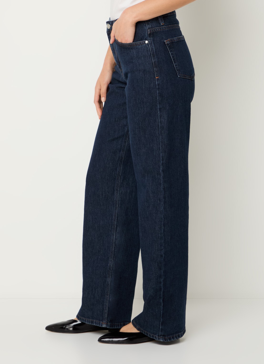 My Essential Wardrobe 35 The Louis high waist wide leg jeans met steekzakken - detail 5 donkerblauw