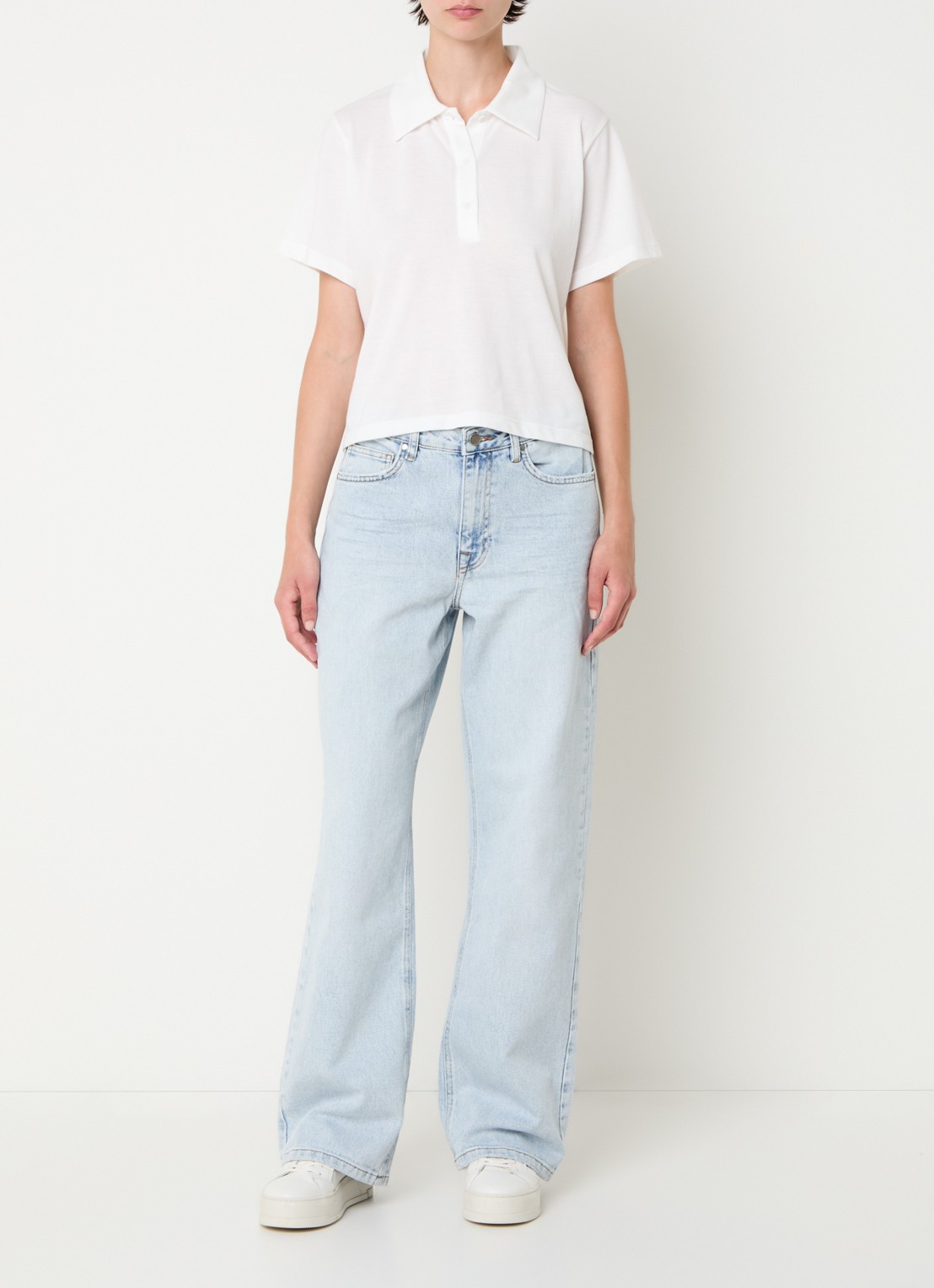 My Essential Wardrobe 35 The Louis high waist wide leg jeans met steekzakken - voorkant 5 lichtblauw
