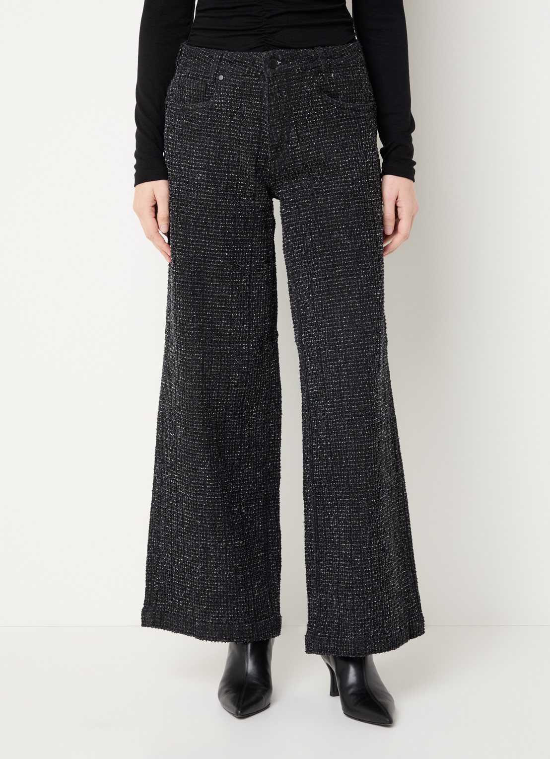 My Essential Wardrobe Amber high waist flared fit broek met structuur - detail zwart