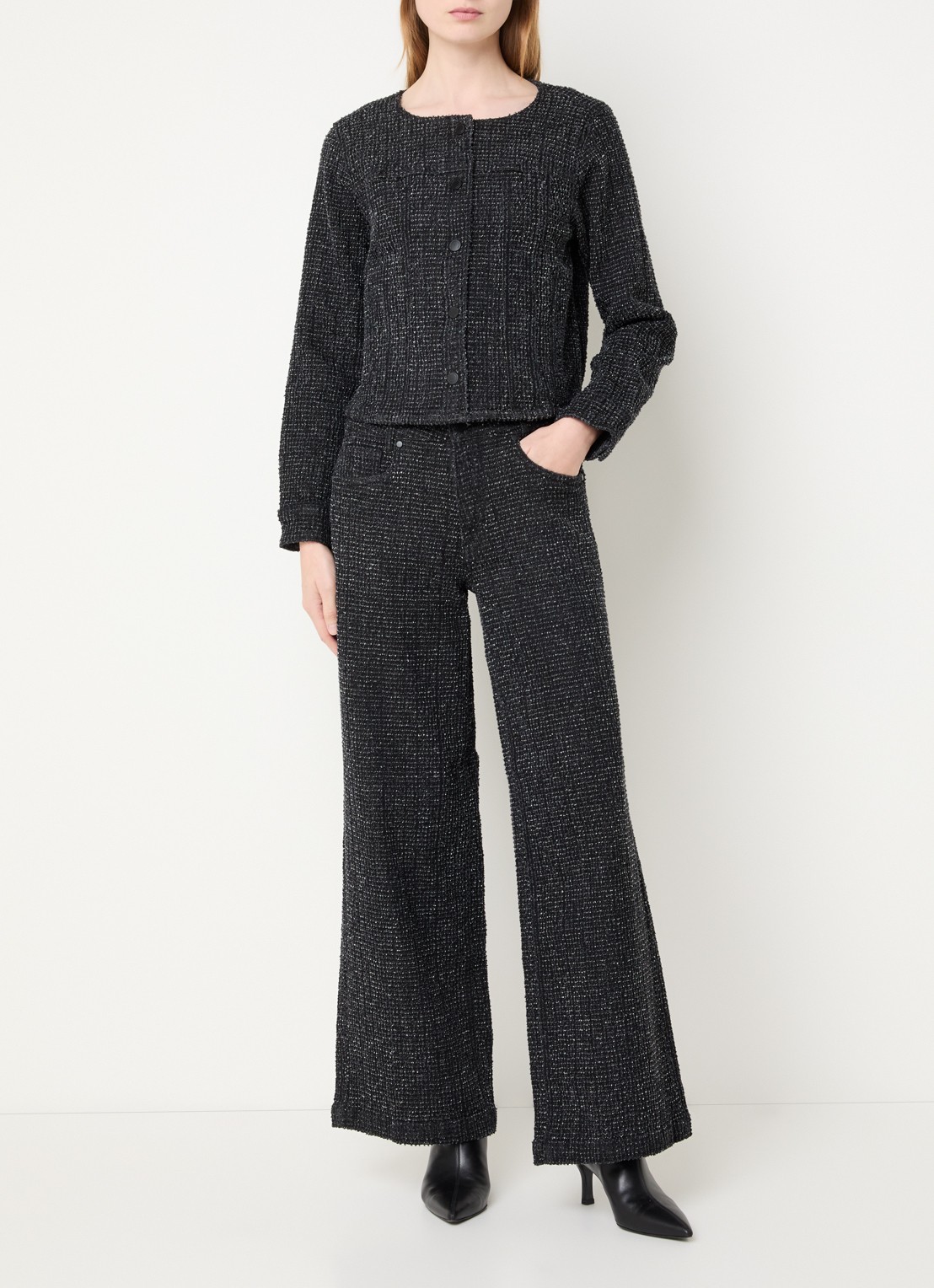 My Essential Wardrobe Amber high waist flared fit broek met structuur - voorkant 4 zwart
