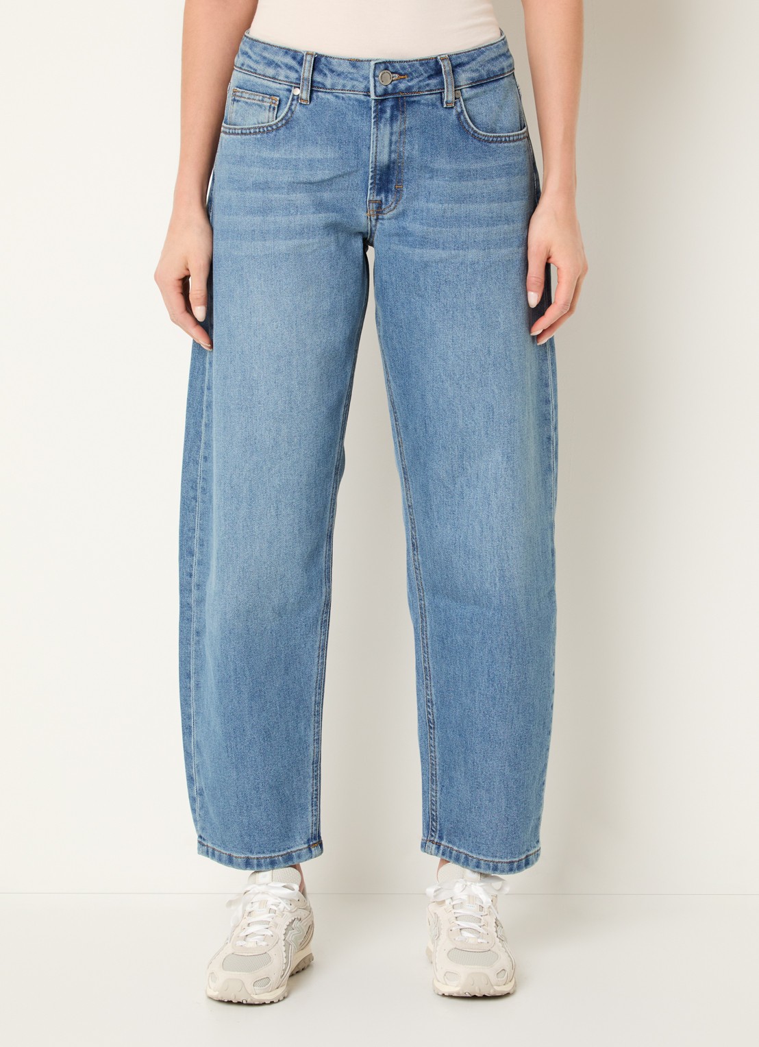 My Essential Wardrobe Baloom high waist balloon fit jeans met medium wassing - detail 3 indigo