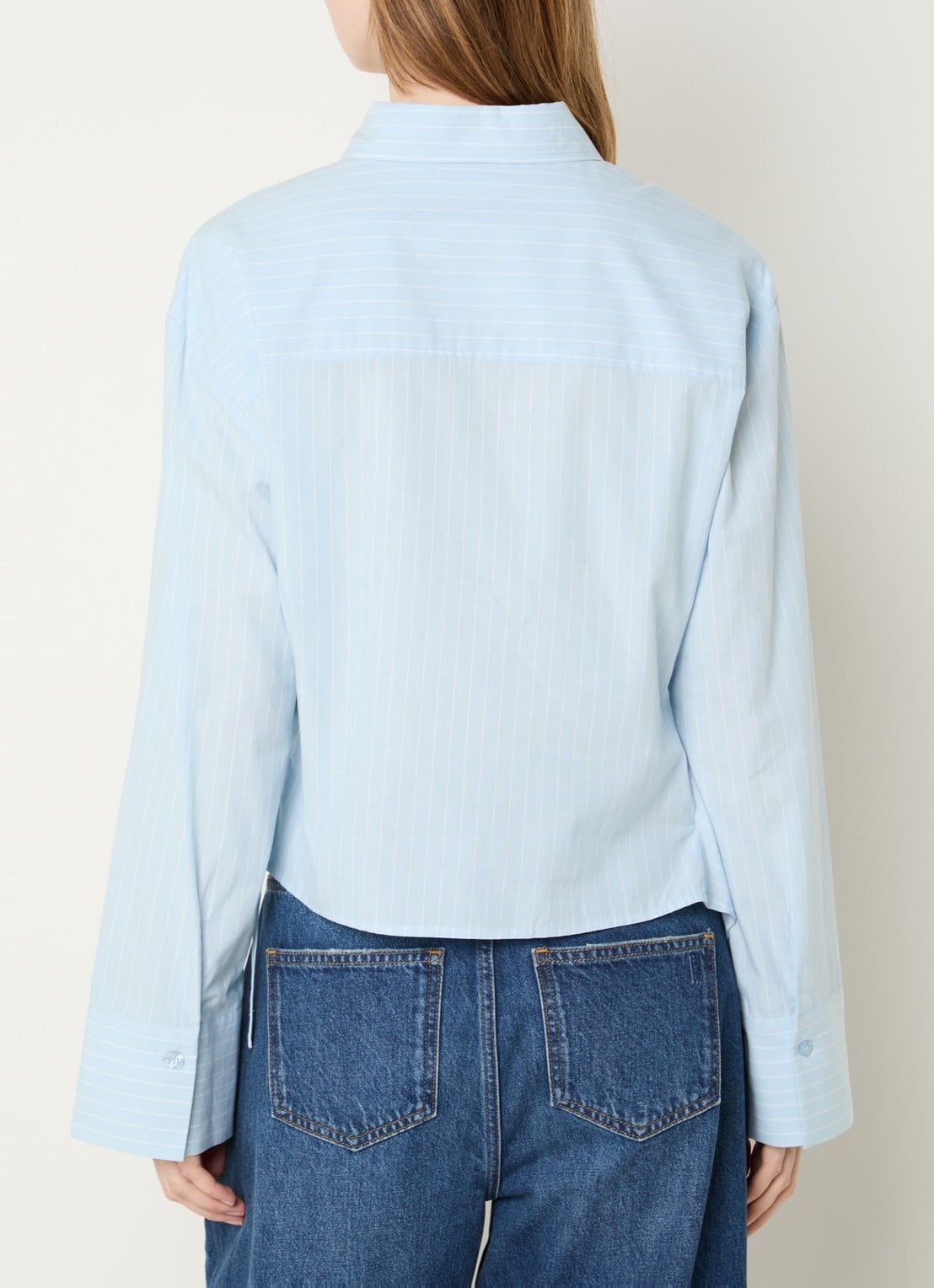 My Essential Wardrobe Bella blouse met streepprint - achterkant 2 lichtblauw