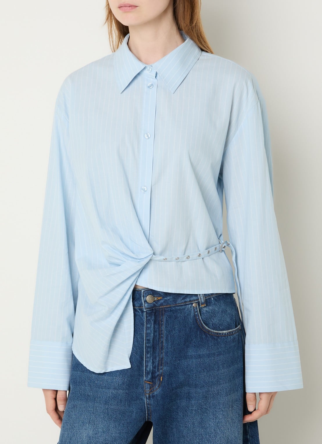 My Essential Wardrobe Bella blouse met streepprint - detail lichtblauw