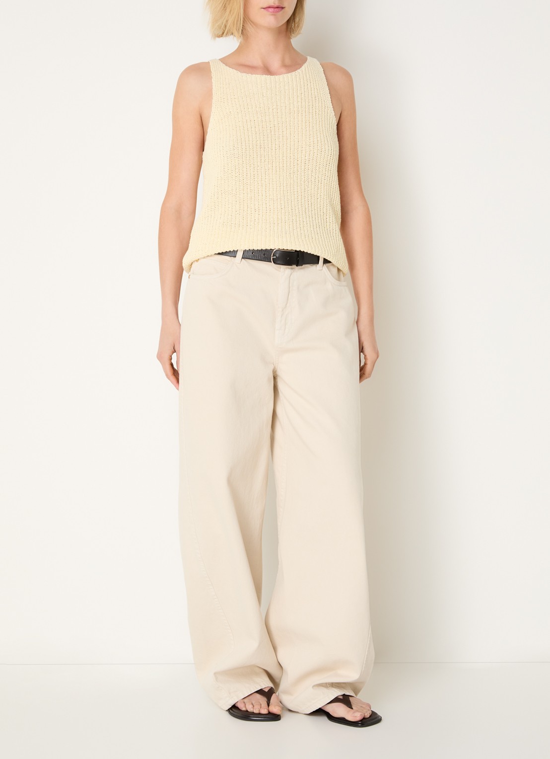 My Essential Wardrobe Diva grofgebreide tanktop in linnenblend - voorkant 3 lichtgeel