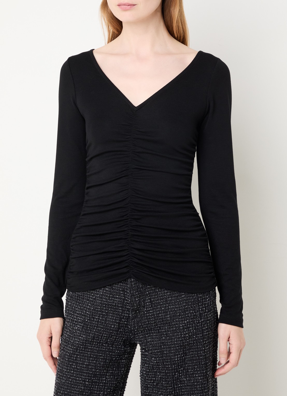 My Essential Wardrobe Giggo top met plooidetail - detail 2 zwart