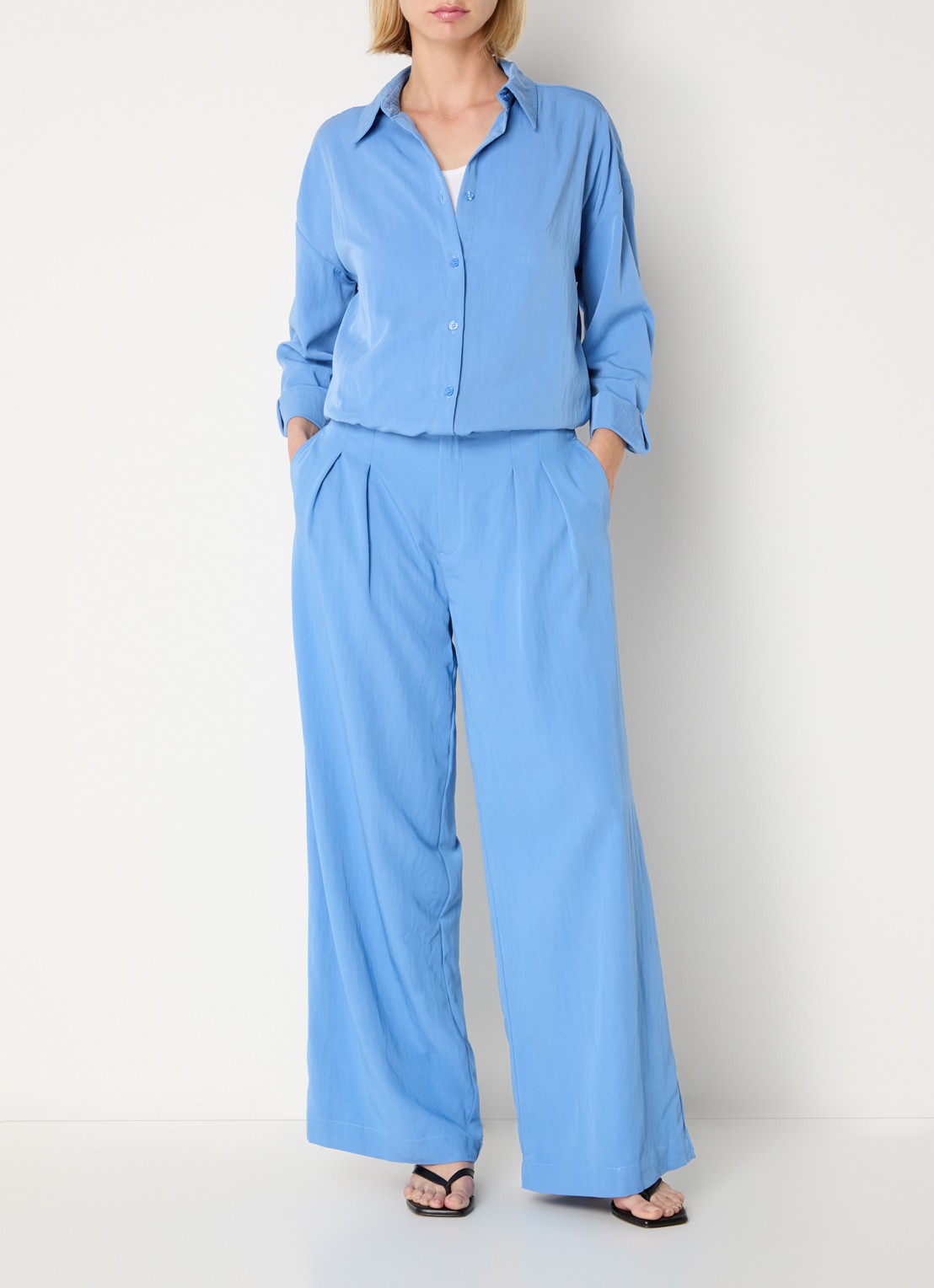 My Essential Wardrobe Gilda blouse met kraag - voorkant 3 blauw