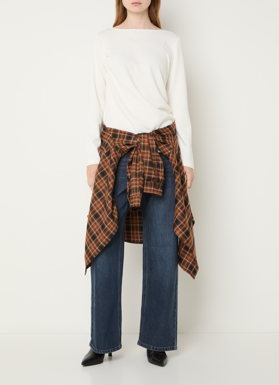 My Essential Wardrobe Helle top met plooidetail - voorkant 3 wit