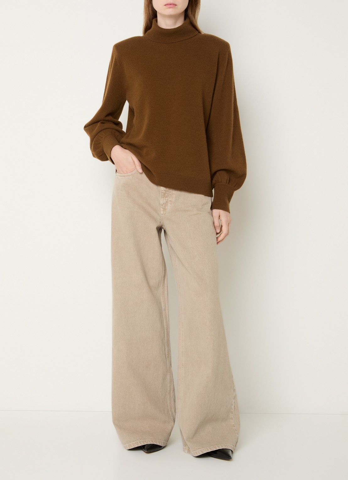 My Essential Wardrobe Jola fijngebreide trui van wol met col - voorkant 2 beige