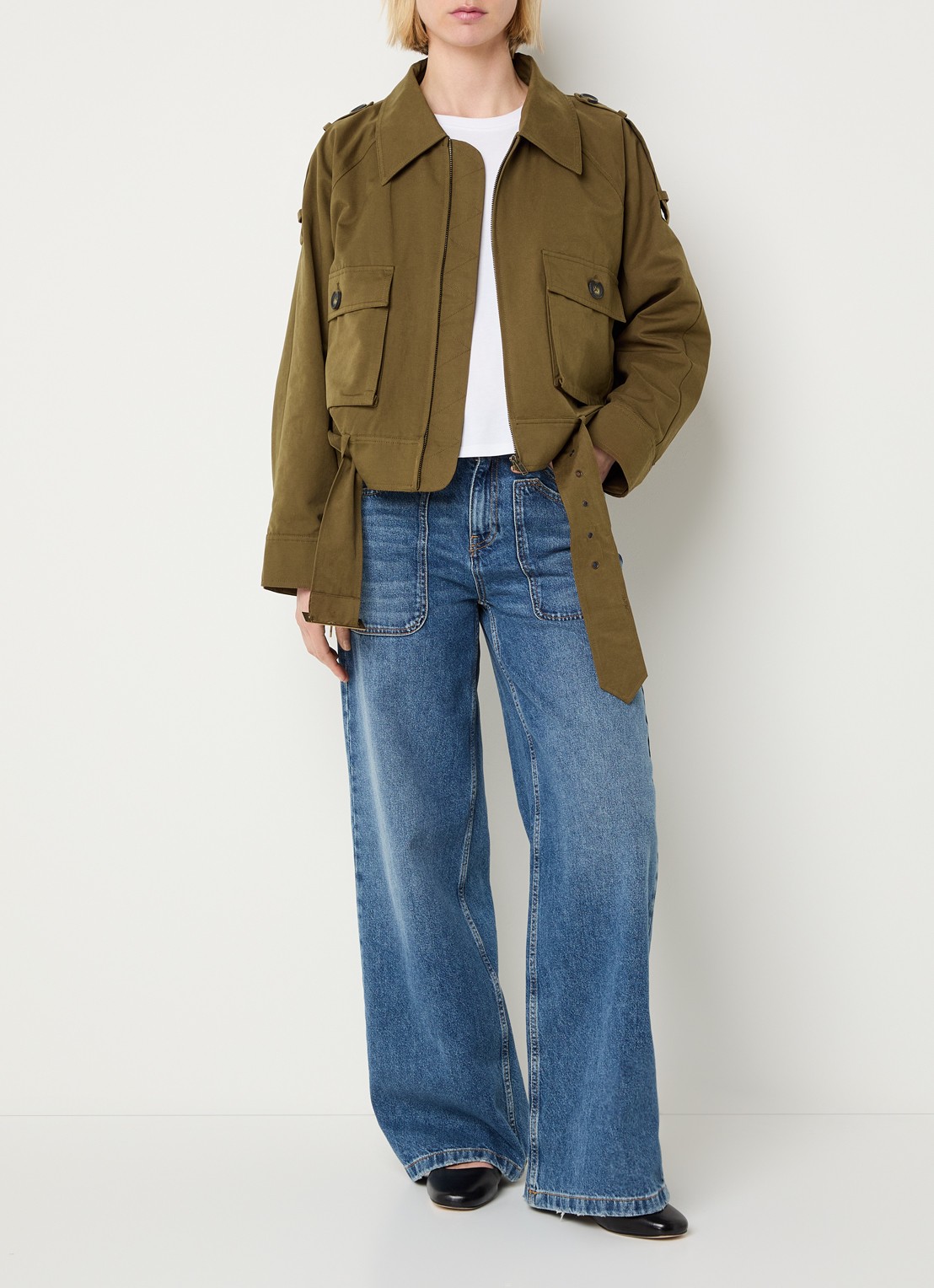 My Essential Wardrobe Lyon trenchcoat met ceintuur en klepzakken  - voorkant 4 legergroen
