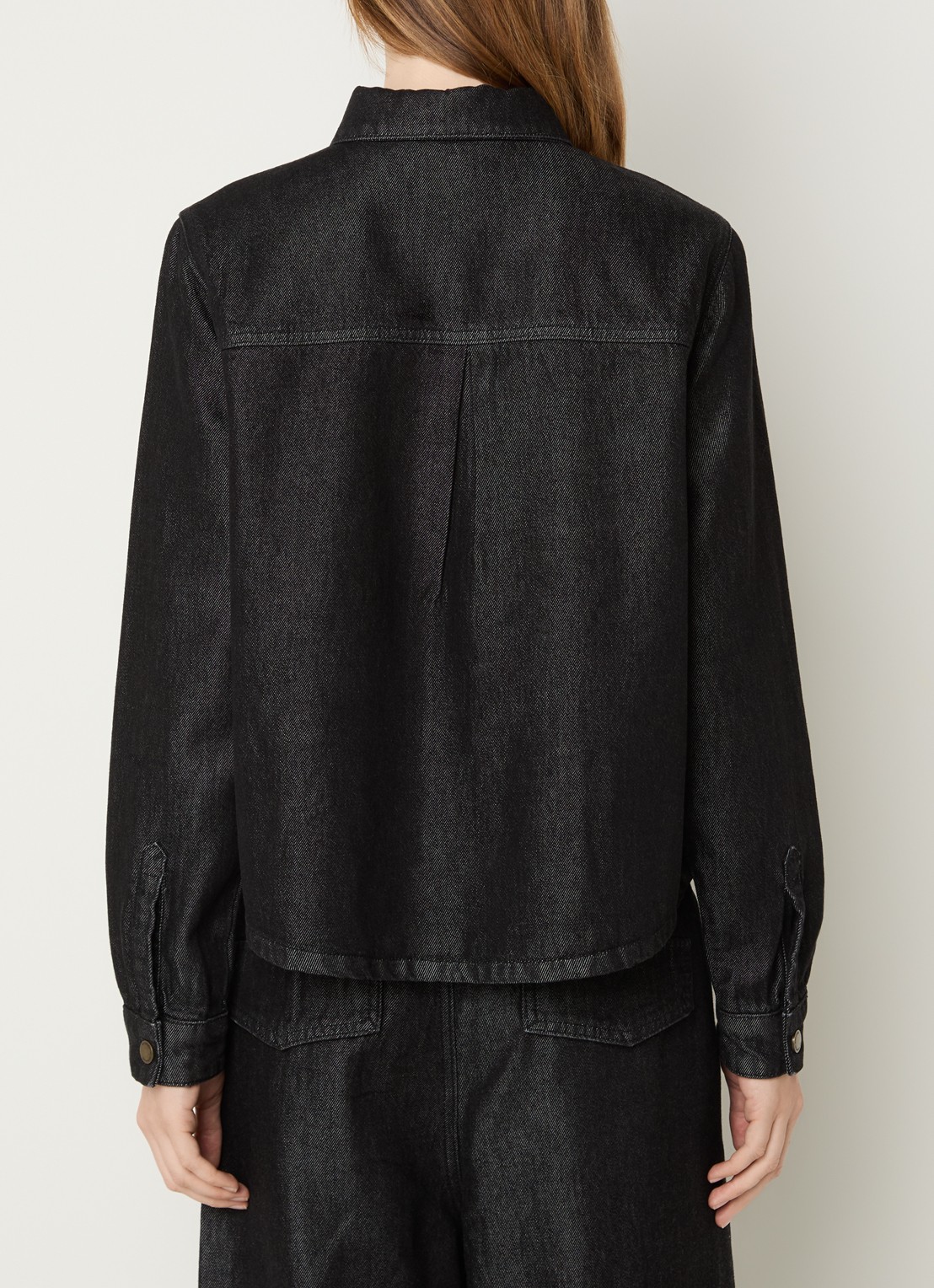 My Essential Wardrobe Malle 181 blouse van denim - achterkant zwart