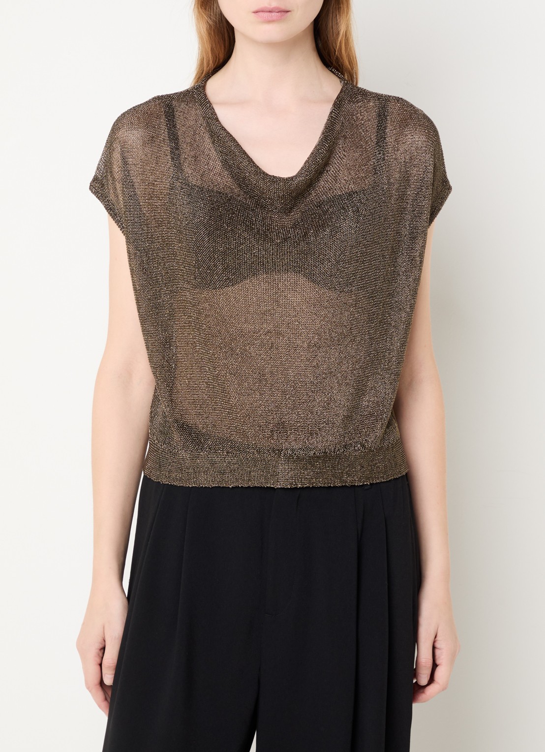 My Essential Wardrobe Olly top met opengewerkt dessin - detail goud