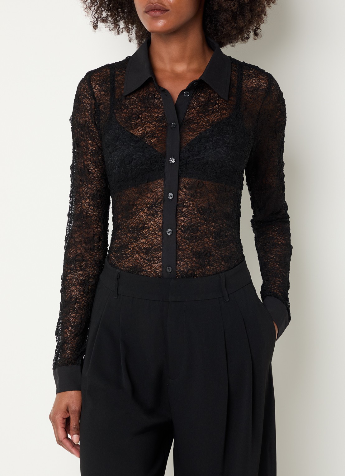 My Essential Wardrobe Rita semi-transparante blouse van kant - detail 3 zwart