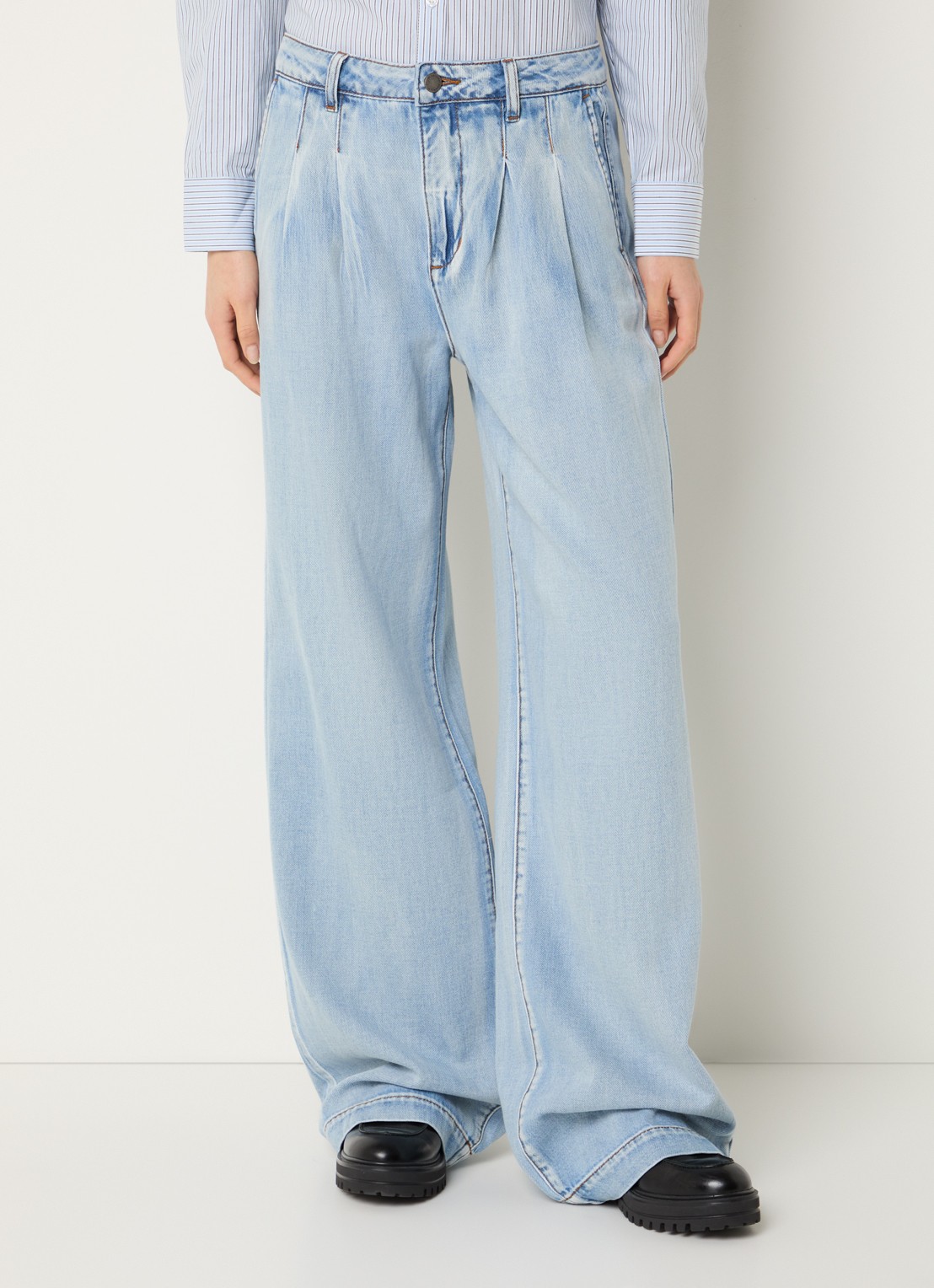 My Essential Wardrobe Zito 171 high waist wide leg jeans - detail 4 lichtblauw
