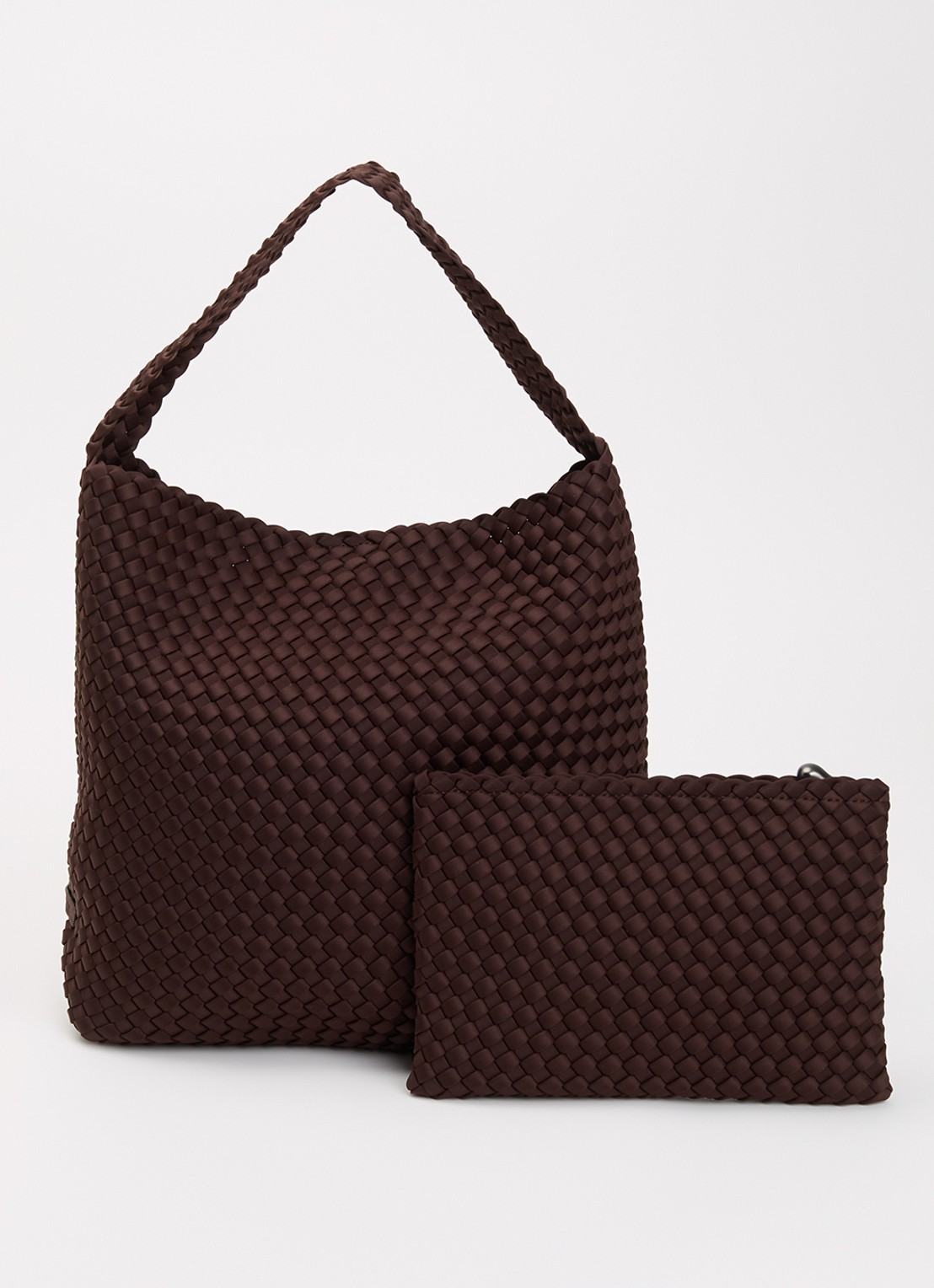 Naghedi Nomad Medium schoudertas met uitneembaar etui - voorkant chocoladebruin