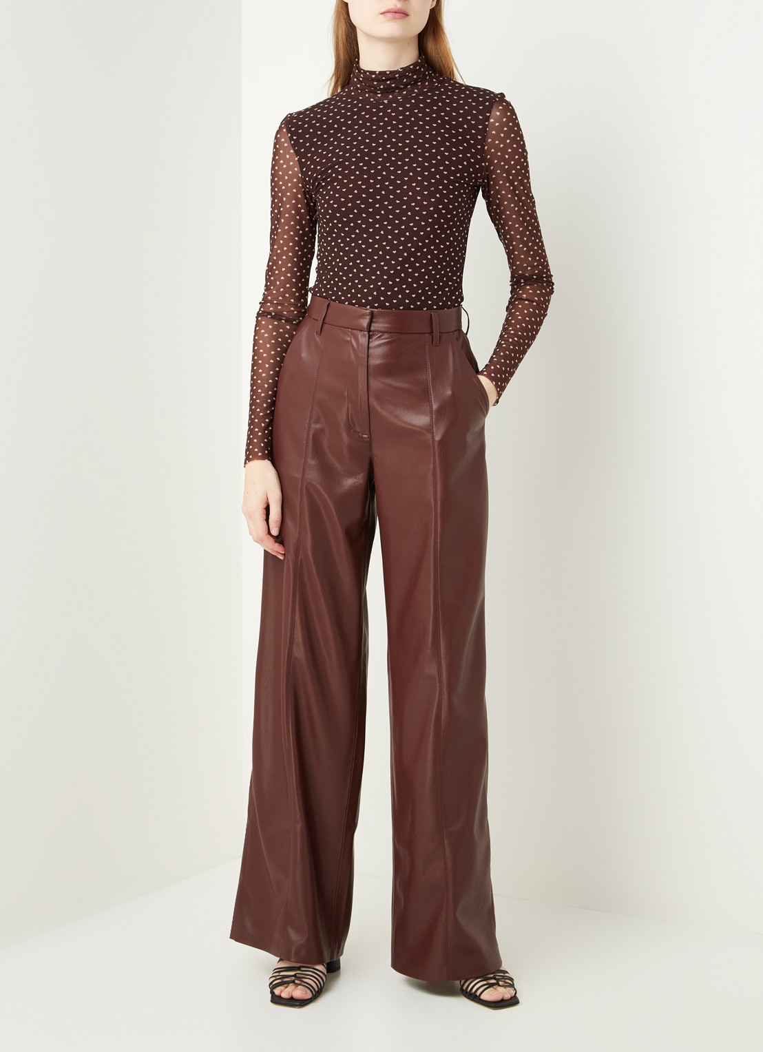 Nanushka Cleo high waist wide fit pantalon van imitatieleer - voorkant 2 bruin