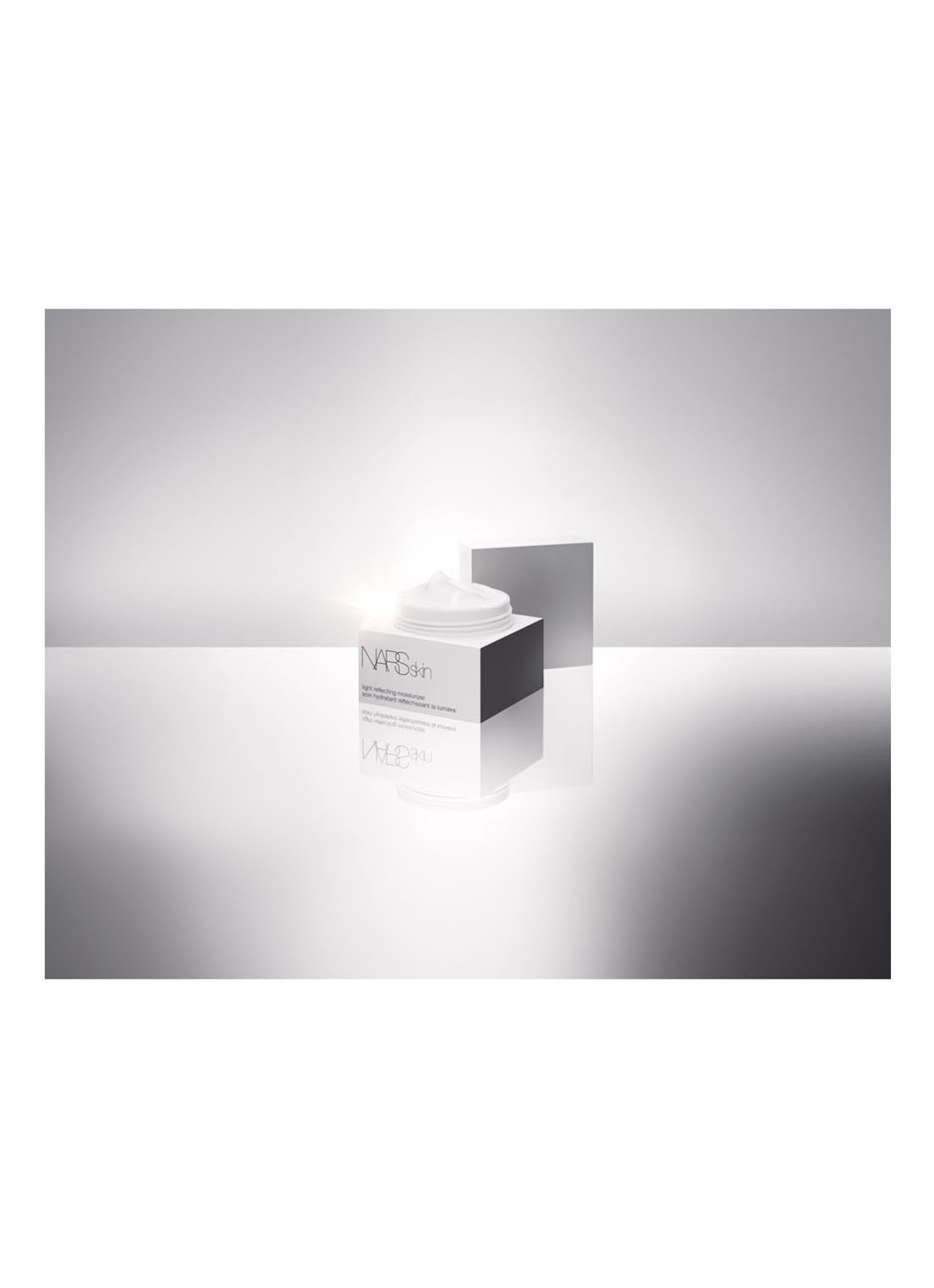 NARS  Light Reflecting Moisturizer - gezichtscrème - detail 5 undefined