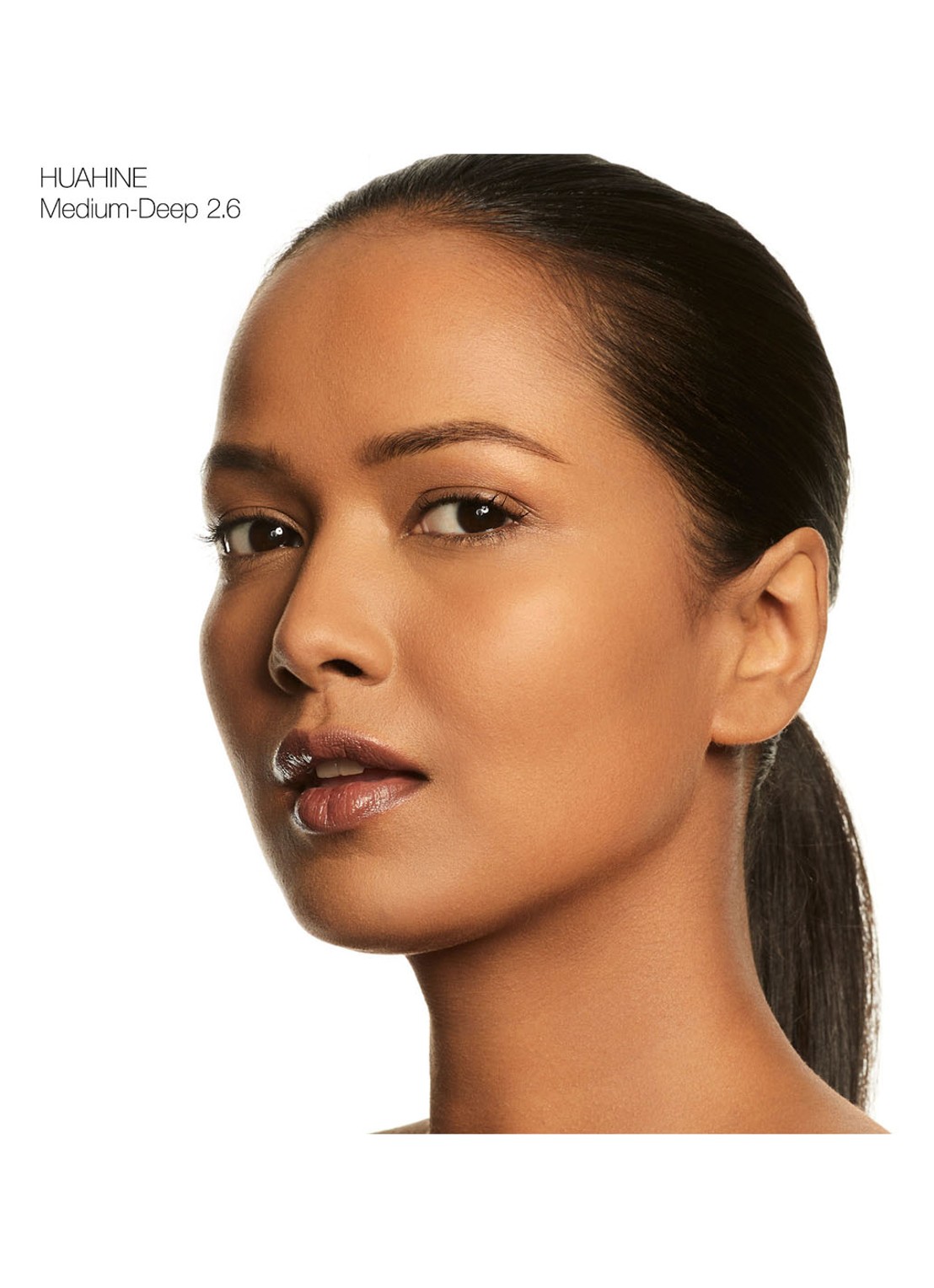 NARS Soft Matte Complete Foundation - detail 3 huahine