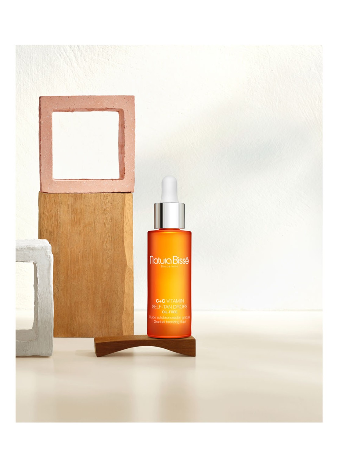 Natura Bissé C+C Vitamin Self-Tan Drops - zelfbruiner voor het gezicht - detail 4 beige