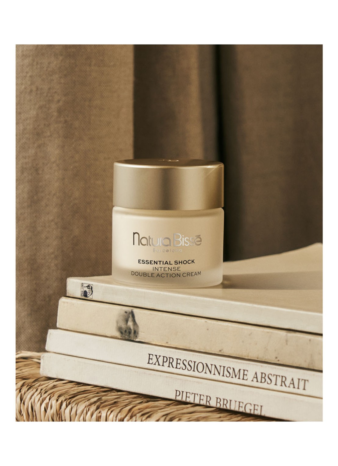 Natura Bissé Essential Shock Intense Double Action Cream - dagcrème - detail 2 beige
