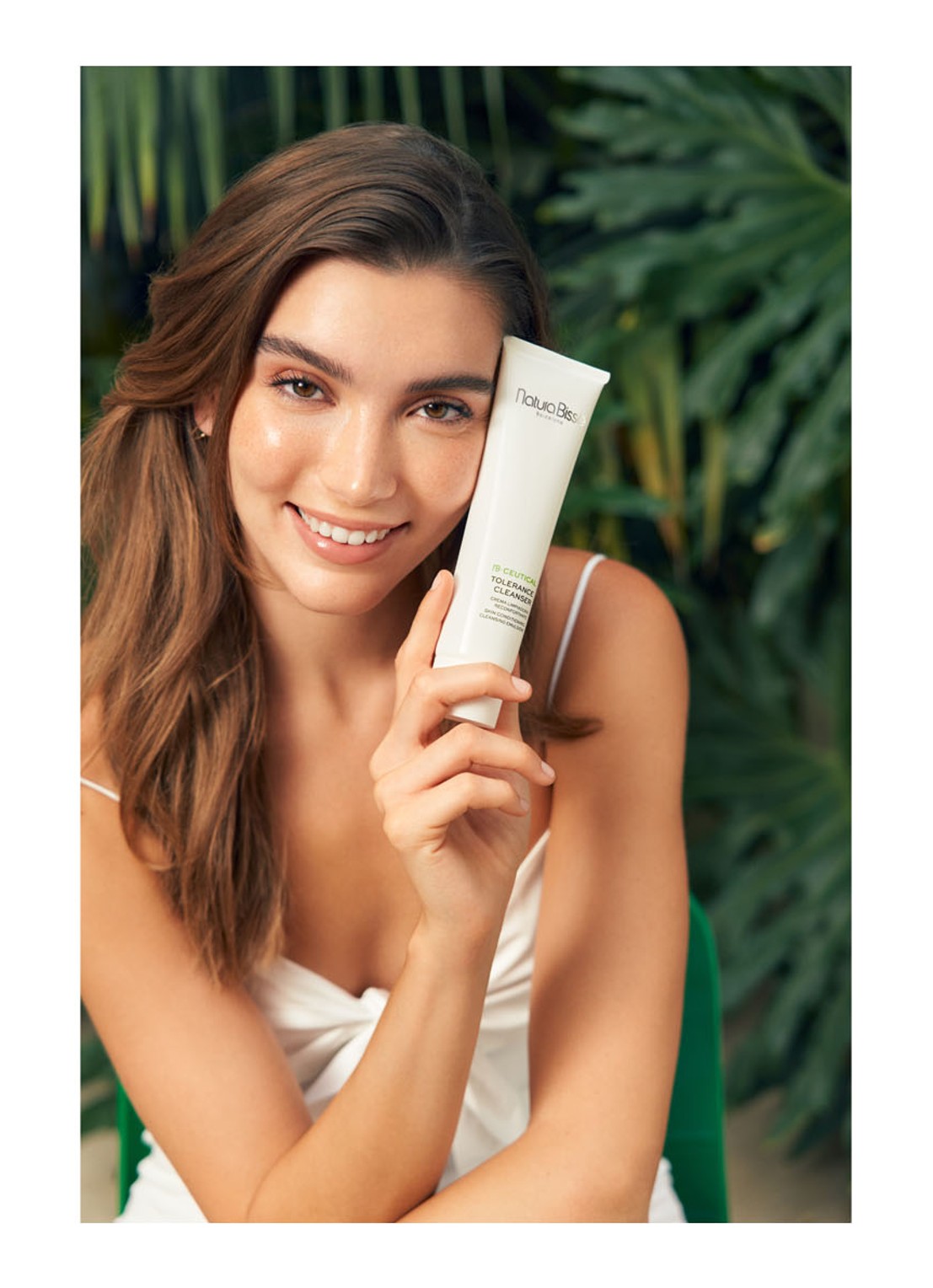 Natura Bissé Tolerance Cleanser - reinigingscrème - detail 3 beige
