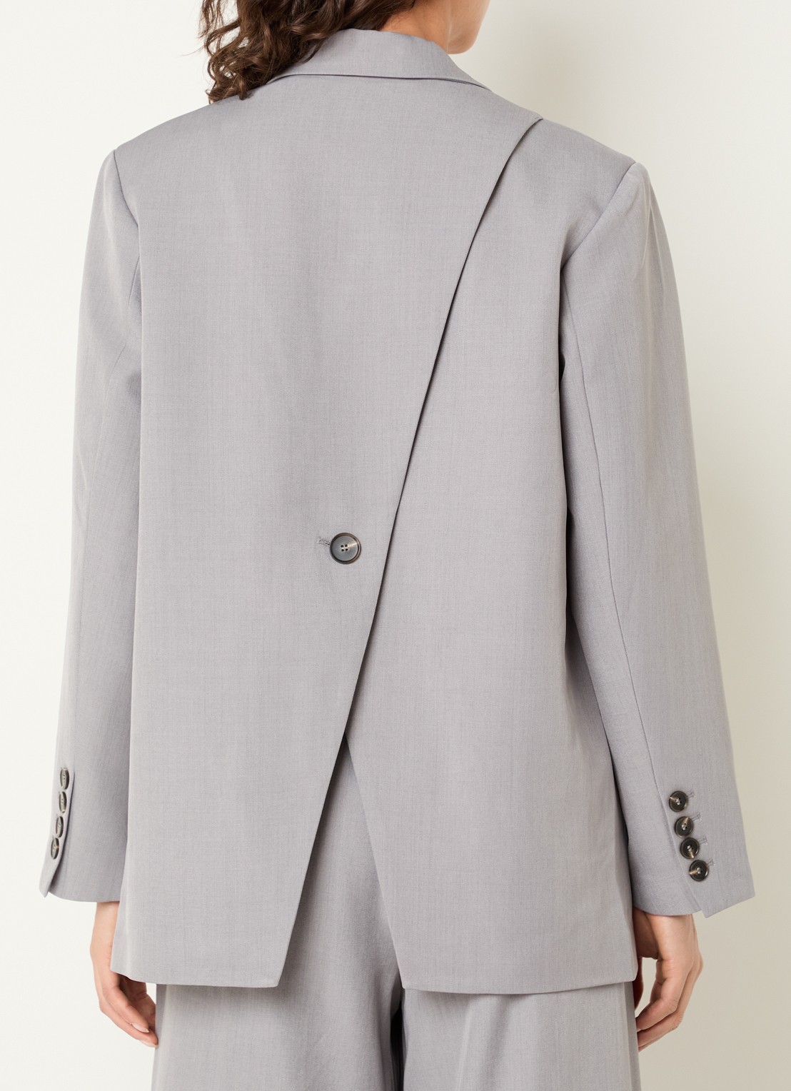 Neo Noir Aarielle blazer met klepzakken en schoudervulling - achterkant lichtgrijs
