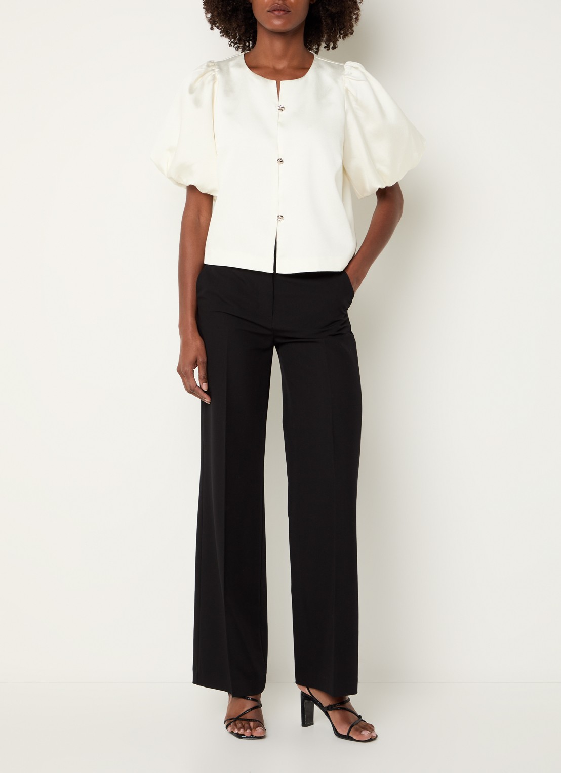 Neo Noir Aisa blouse van satijn - voorkant 4 gebroken wit