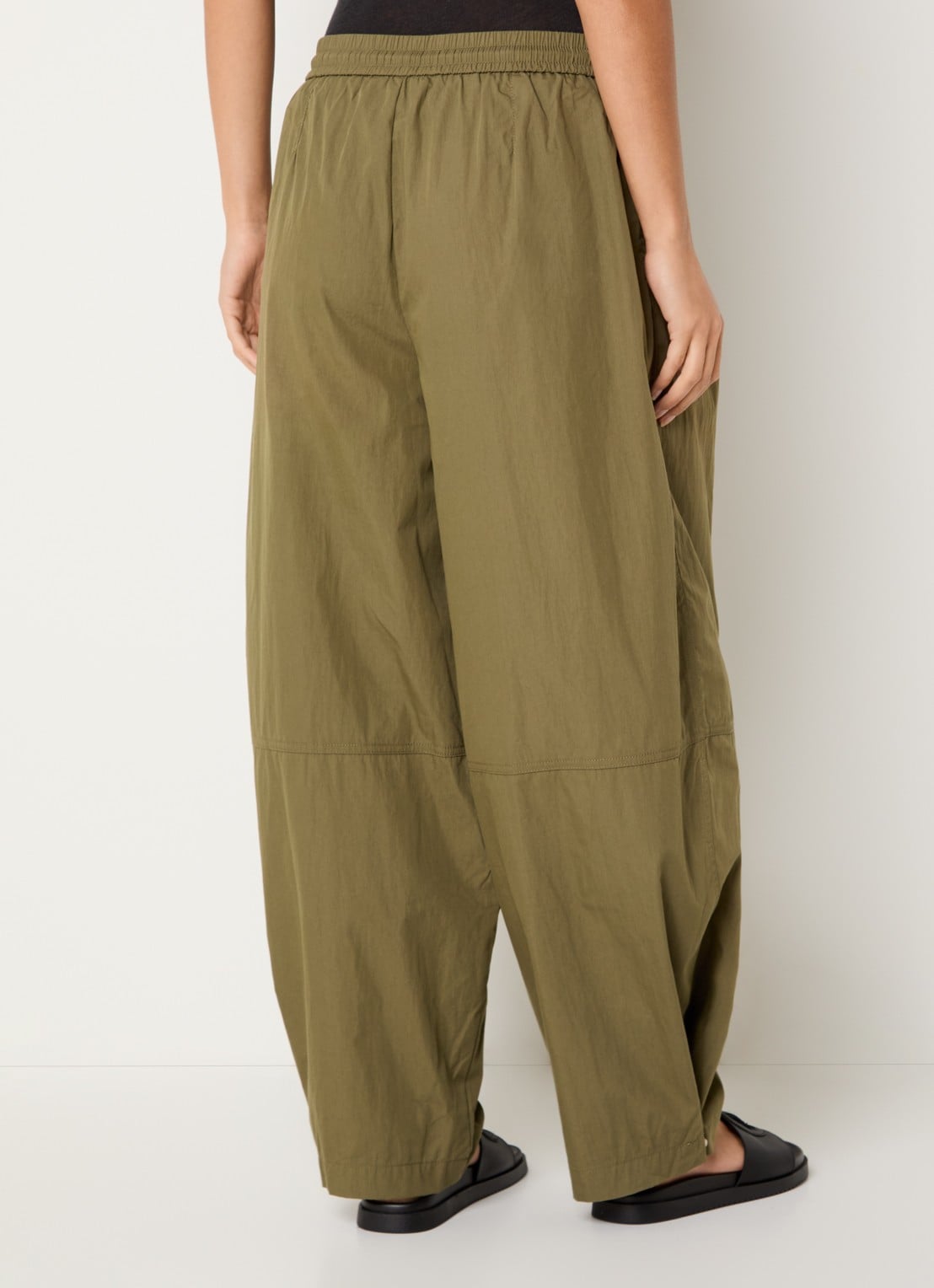Neo Noir Bernie high waist wide fit broek met steekzakken - achterkant 2 legergroen