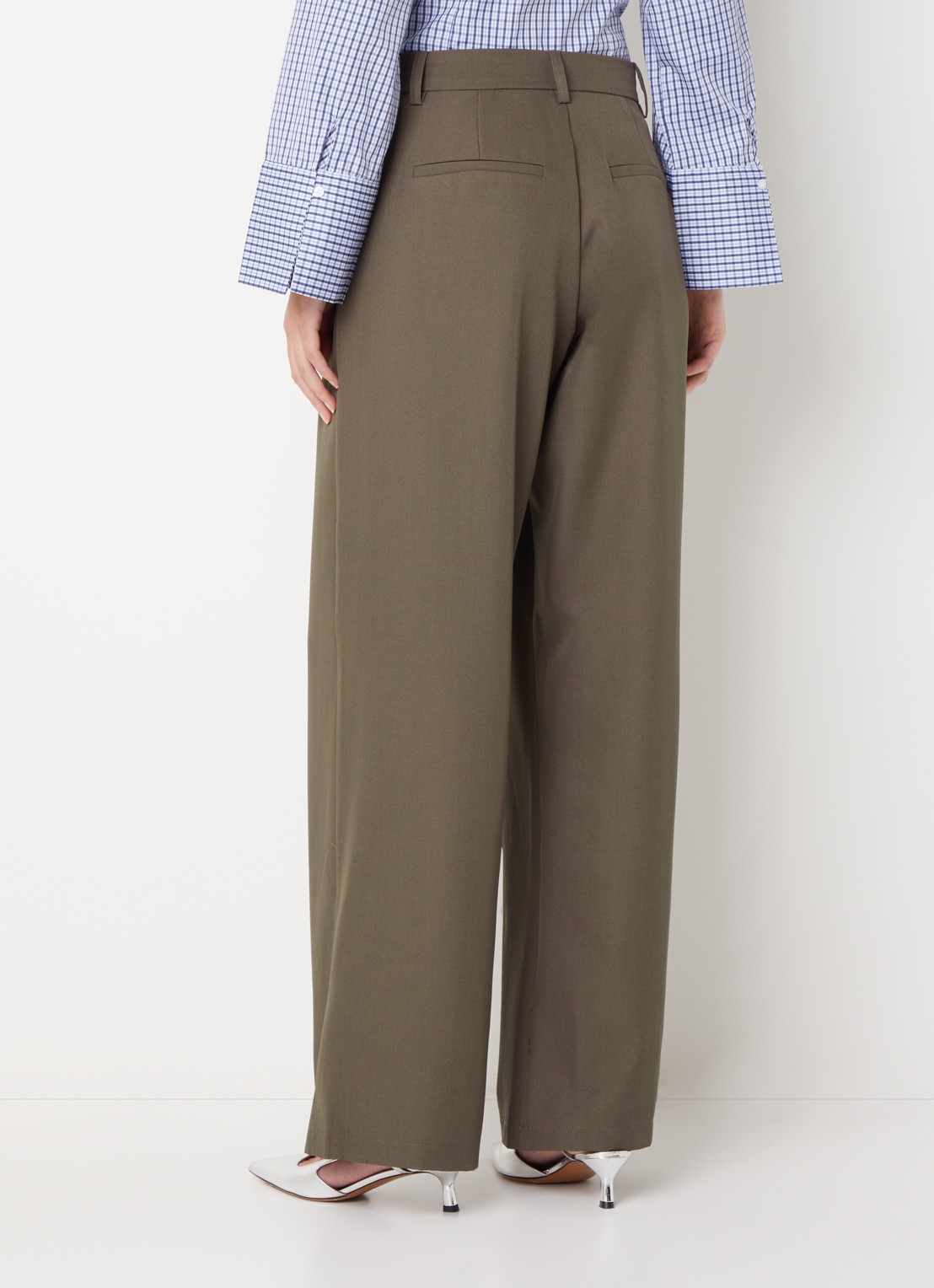 Neo Noir Calina high waist straight fit pantalon met overslag - achterkant donkerbruin