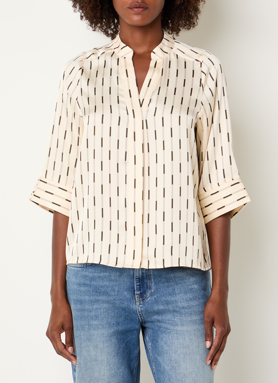 Neo Noir Camile blouse van satijn met print - detail gebroken wit