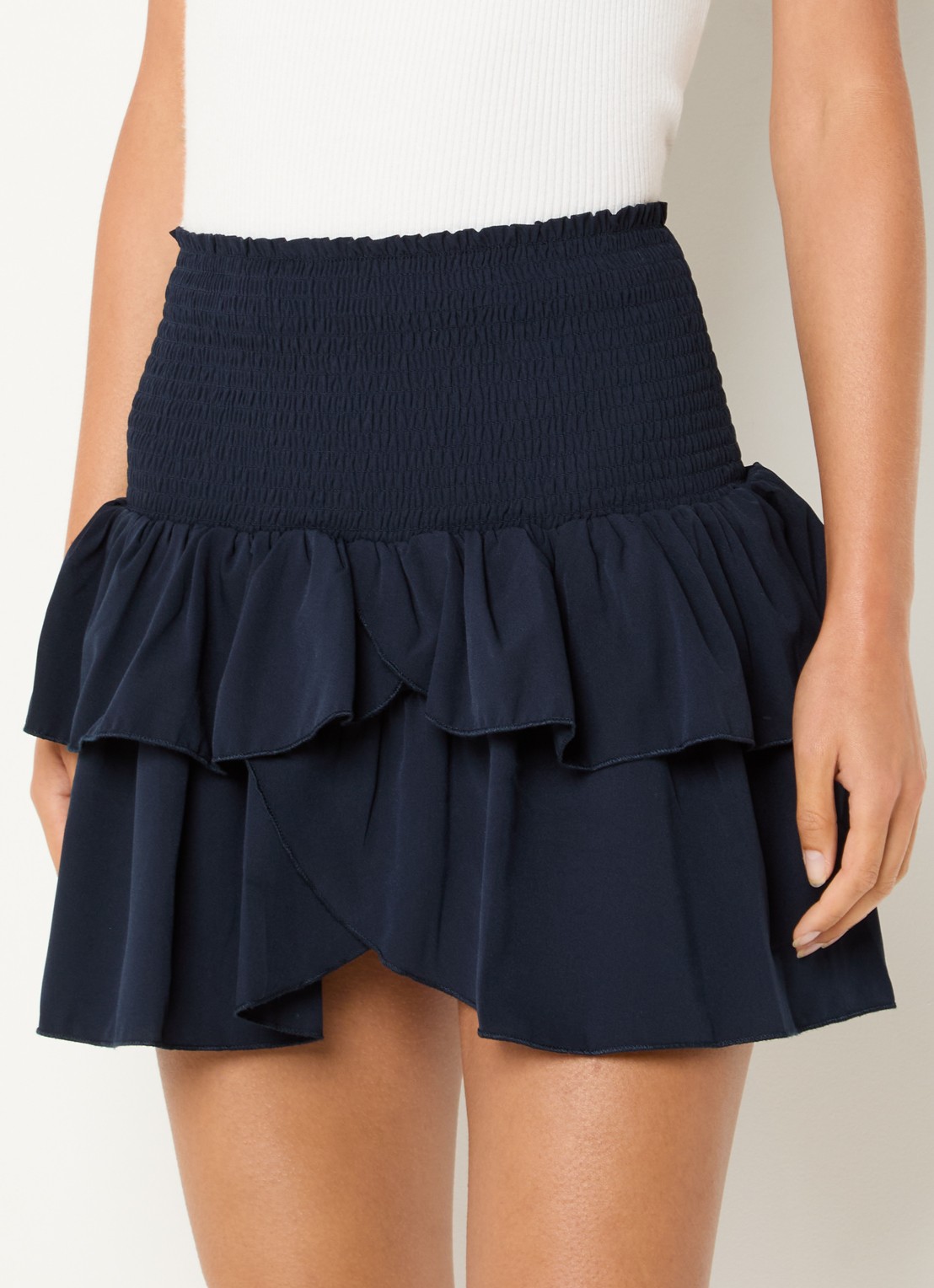 Neo Noir Carin minirok met smockwerk en volant  - detail 2 donkerblauw