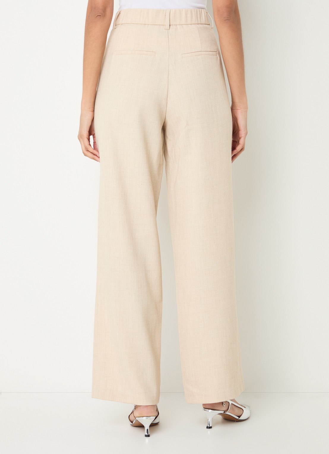Neo Noir Emmett high waist loose fit pantalon met steekzakken - achterkant zand