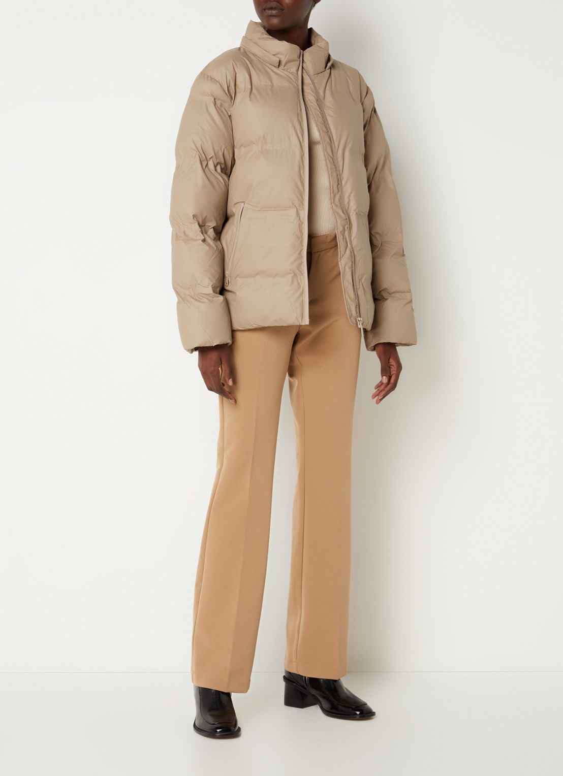 Neo Noir Fox puffer jack met afneembare capuchon - voorkant 3 khaki