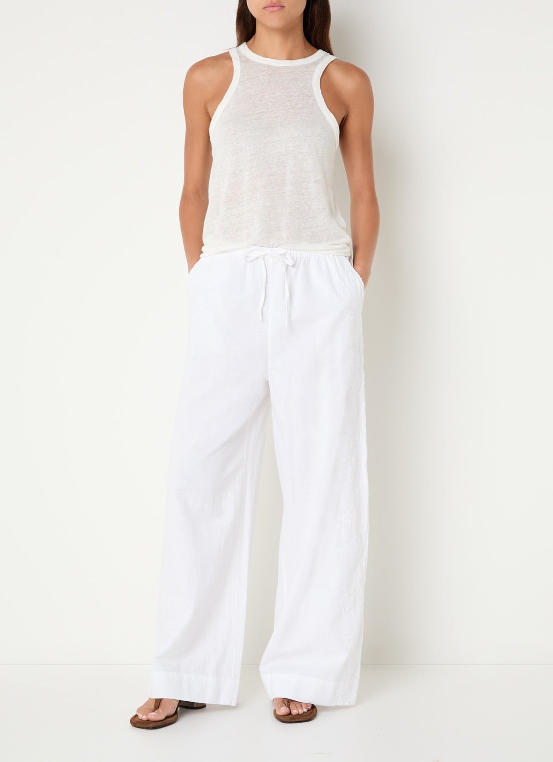 Neo Noir Heifa high waist wide fit pantalon met borduring - voorkant 4 wit