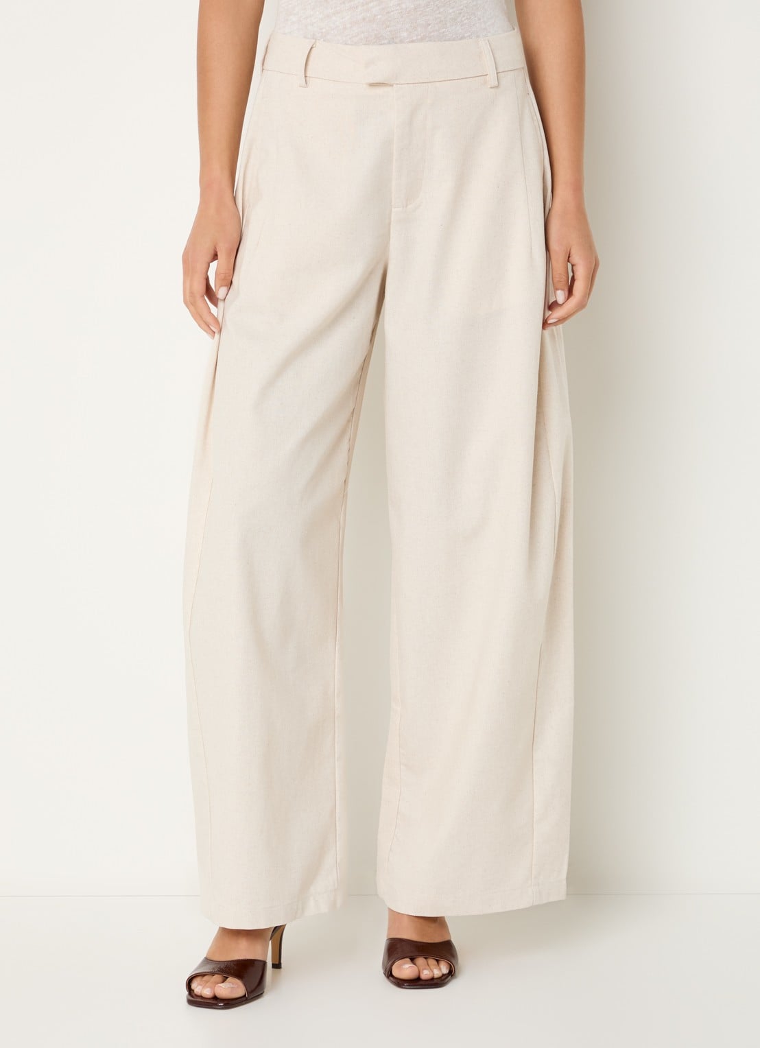 Neo Noir High waist wide fit broek in linnenblend met steekzakken - detail 3 gebroken wit