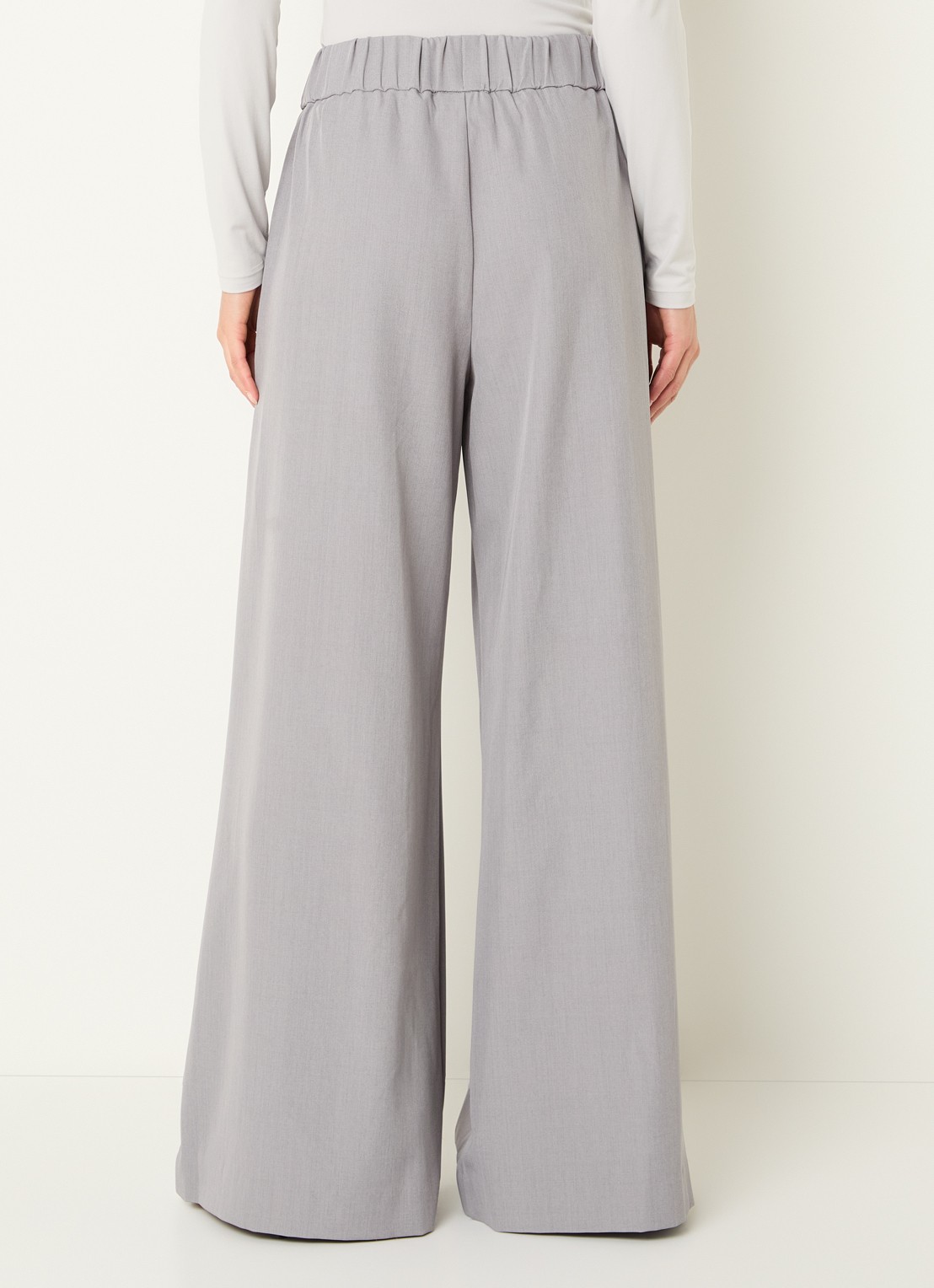 Neo Noir Janel high waist wide fit pantalon met steekzakken - achterkant 2 lichtgrijs