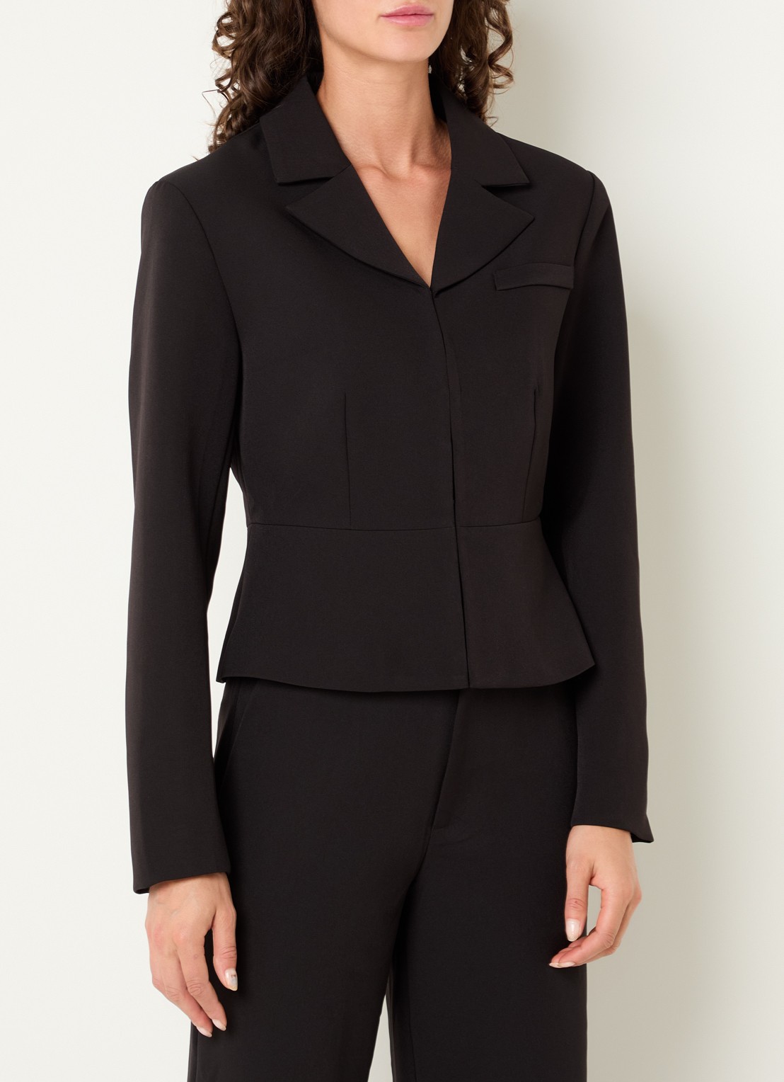 Neo Noir Leanne blazer met schoudervulling - detail 3 zwart