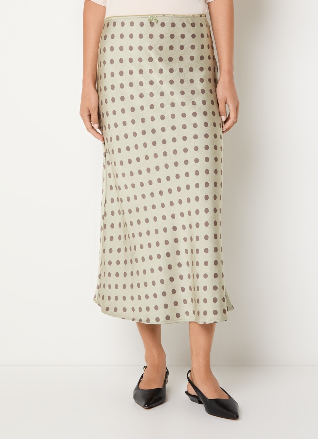 Neo Noir Lola midi rok van satijn met stippenprint - detail 2 olijfgroen