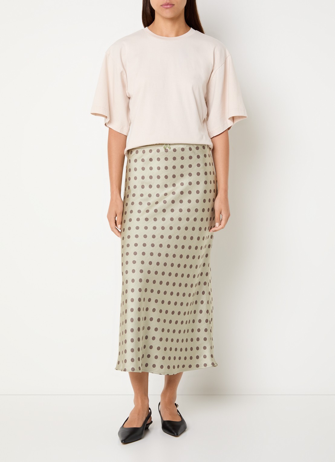Neo Noir Lola midi rok van satijn met stippenprint - voorkant 4 olijfgroen