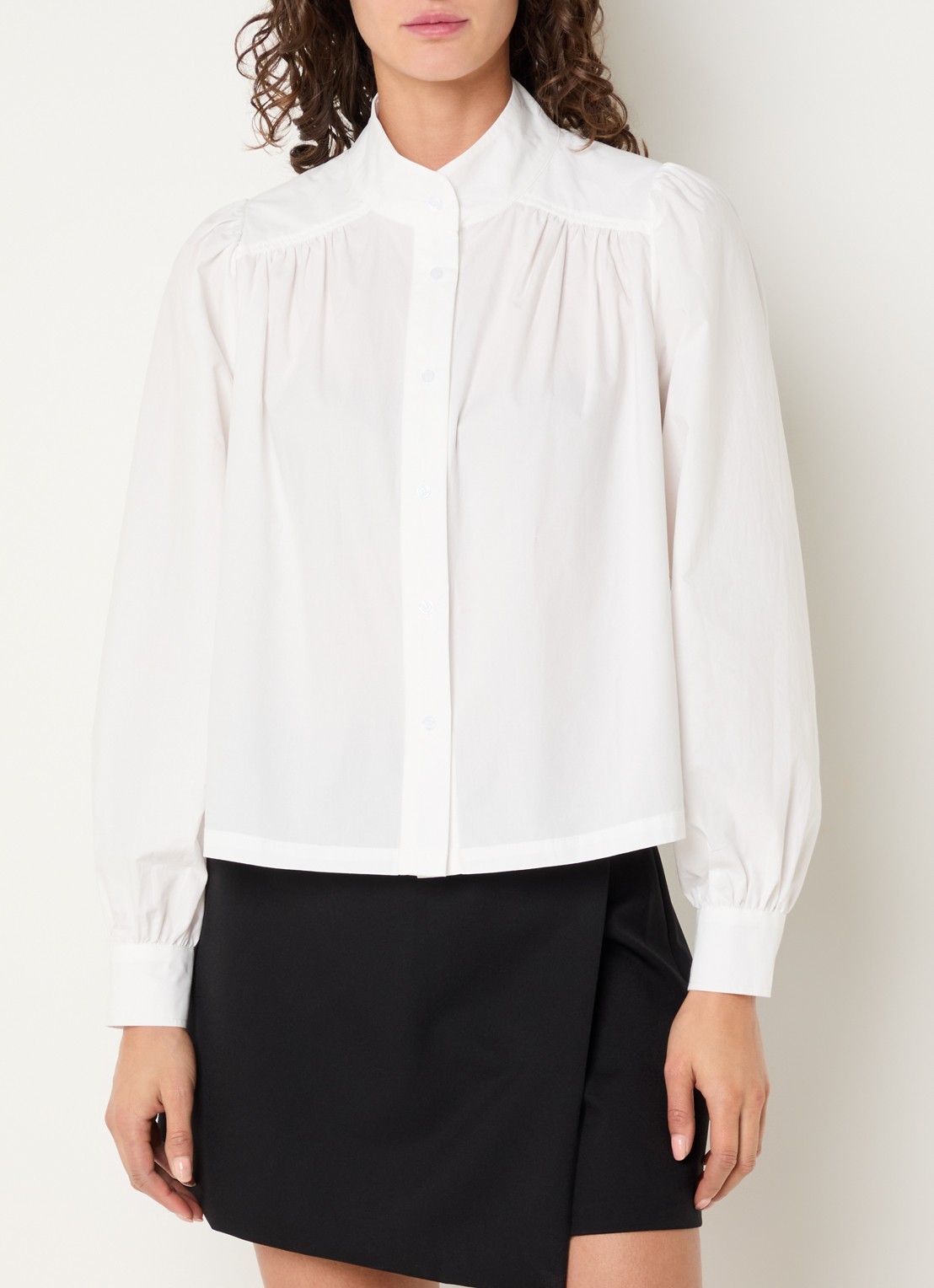 Neo Noir Melya blouse met opstaande kraag - detail 3 wit