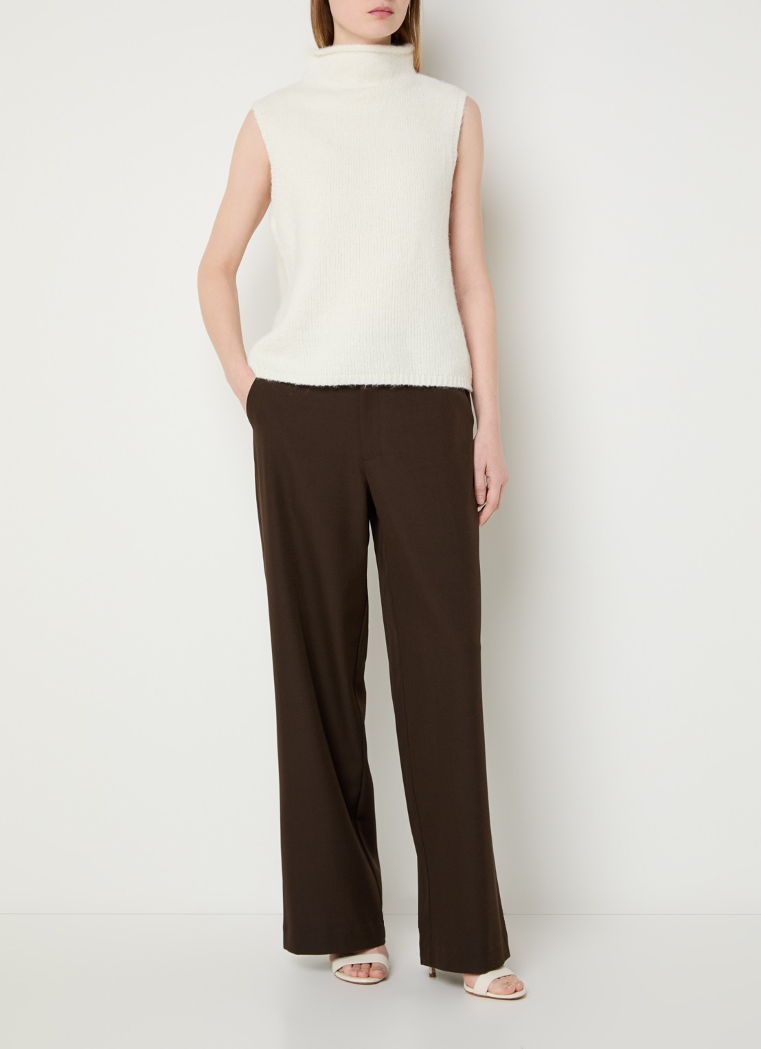 Neo Noir Odelia grofgebreide top in alpaca wolblend - voorkant 2 gebroken wit
